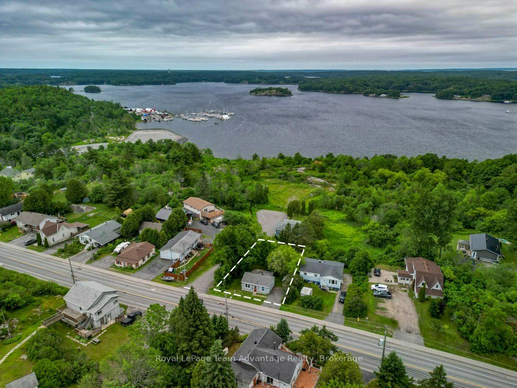 41 Emily Street, Parry Sound, ON P2A 2P6 photo 3