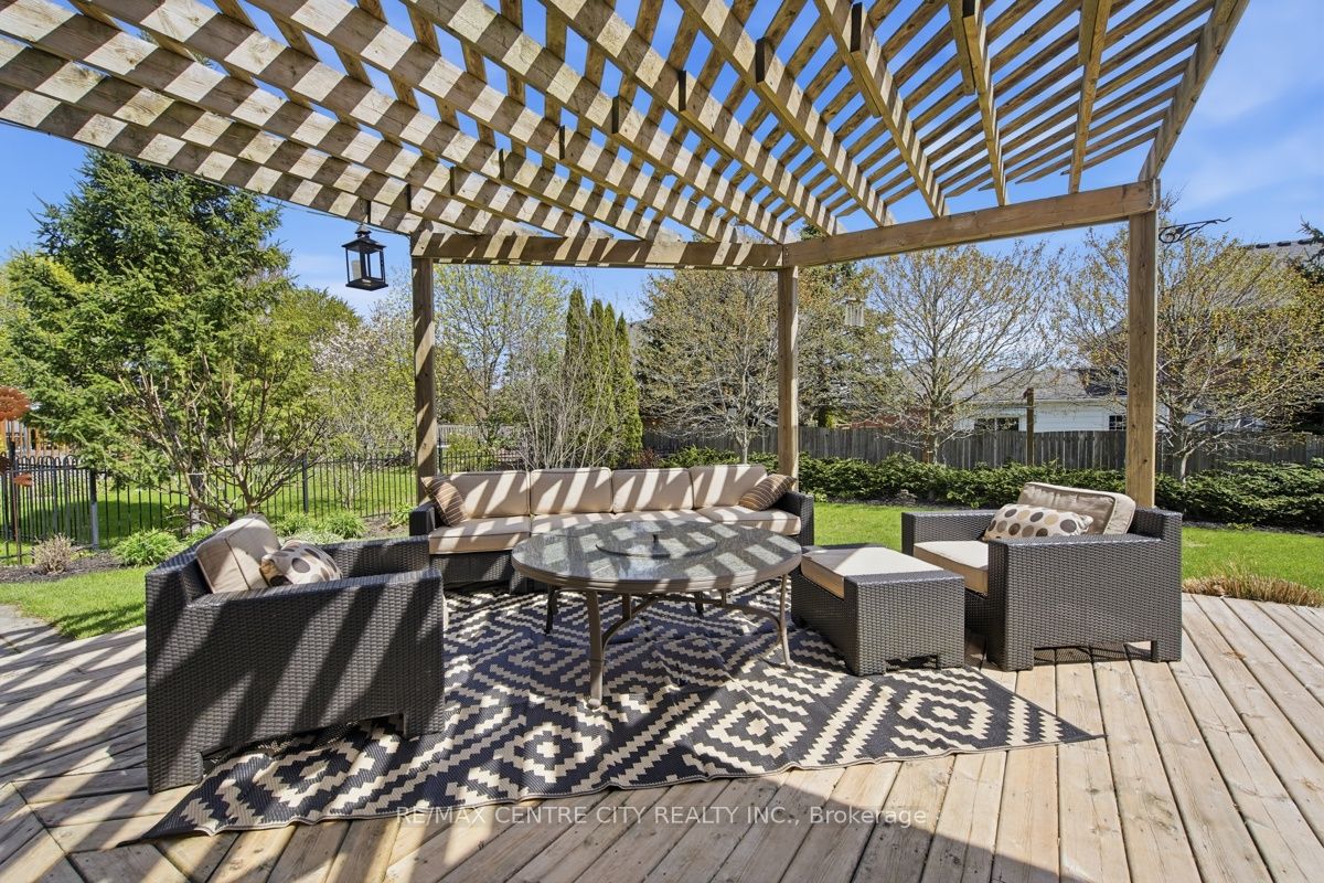 6 Trillium Court, Middlesex Centre, ON N0M 2A0 photo 4