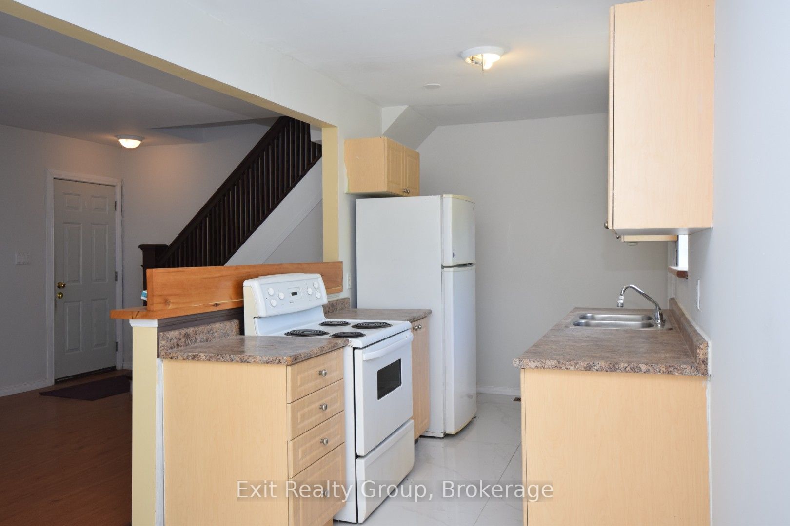 11 Flindall Street, Quinte West, ON K8V 3C9 photo 5