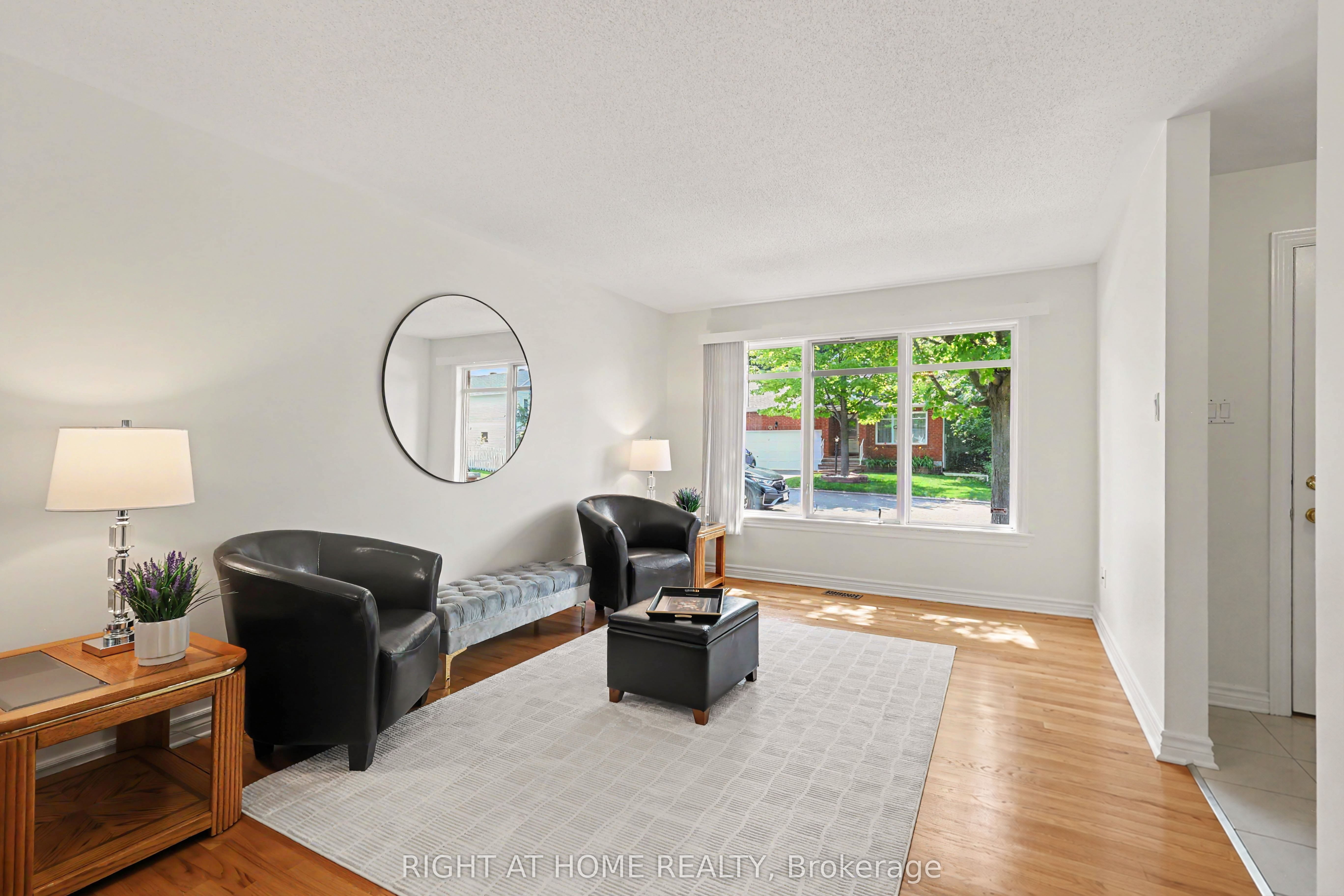 54 Fieldcrest Avenue, Barrhaven, ON K2J 4Y8 photo 4
