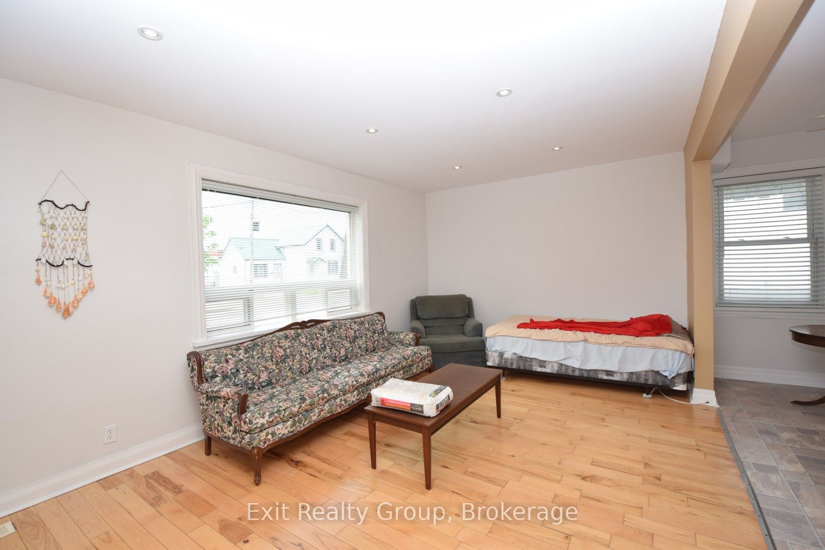 13 Flindall Street, Quinte West, ON K8V 3C9 photo 5