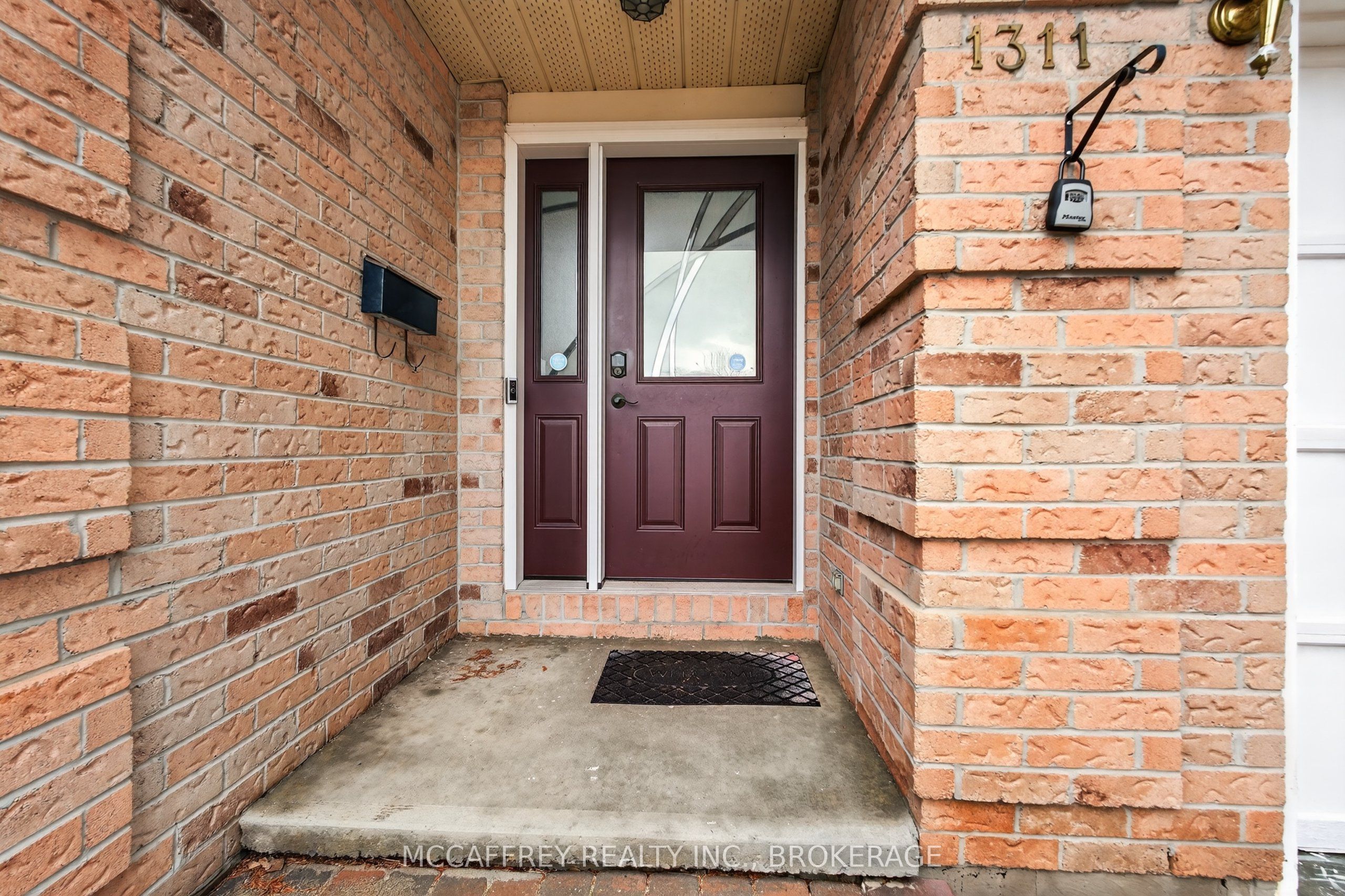 1311 CUTHBERTSON Avenue, Brockville, ON K6V 6Y2 photo 3