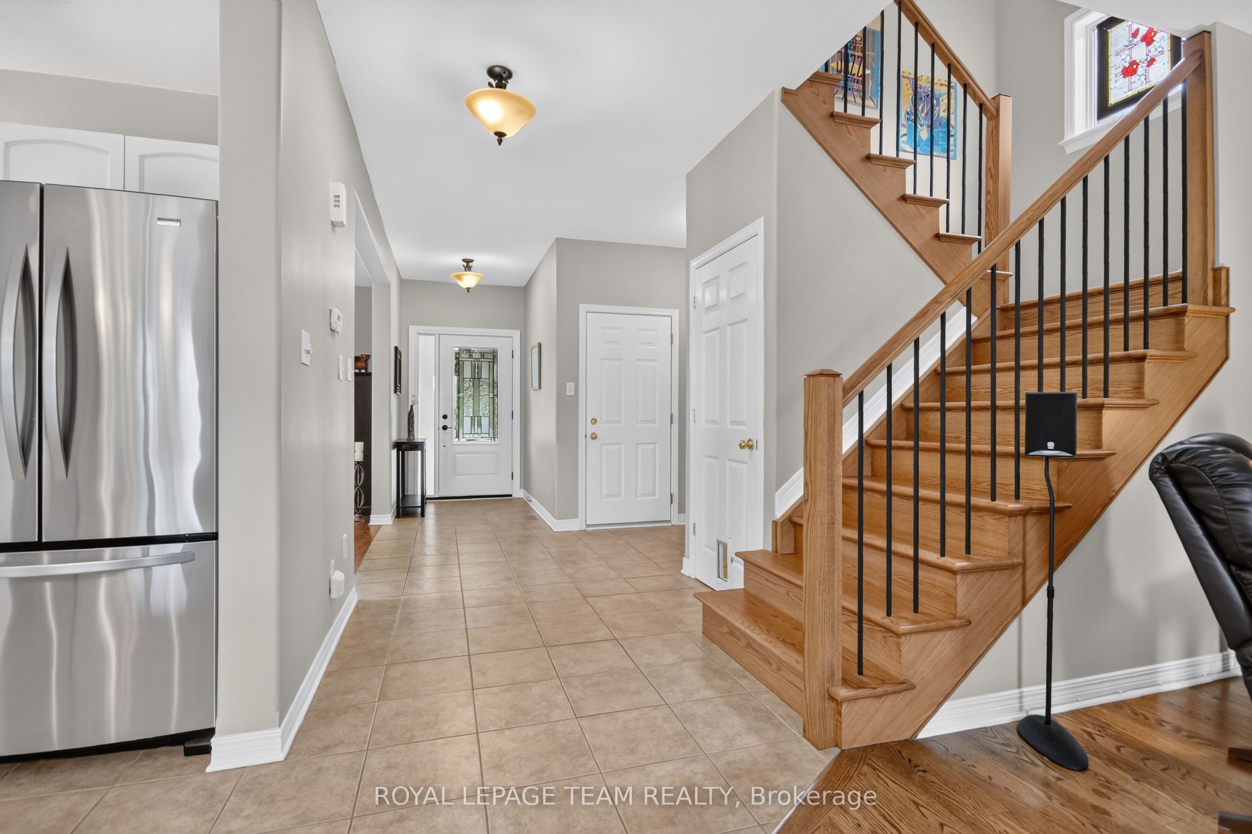 6293 OTTAWA Street W, Stittsville - Munster - Richmond, ON K0A 2Z0 photo 4
