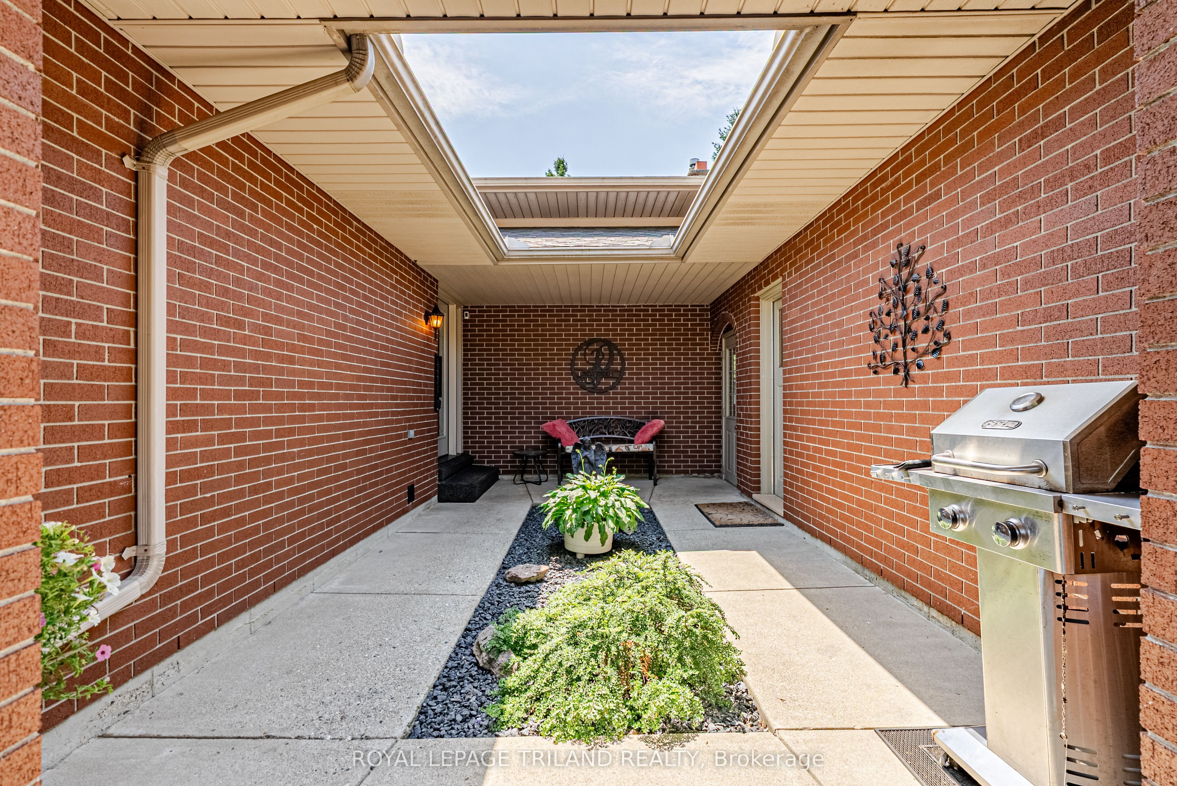 189 Huntington Crescent, Thames Centre, ON N0L 1G3 photo 4