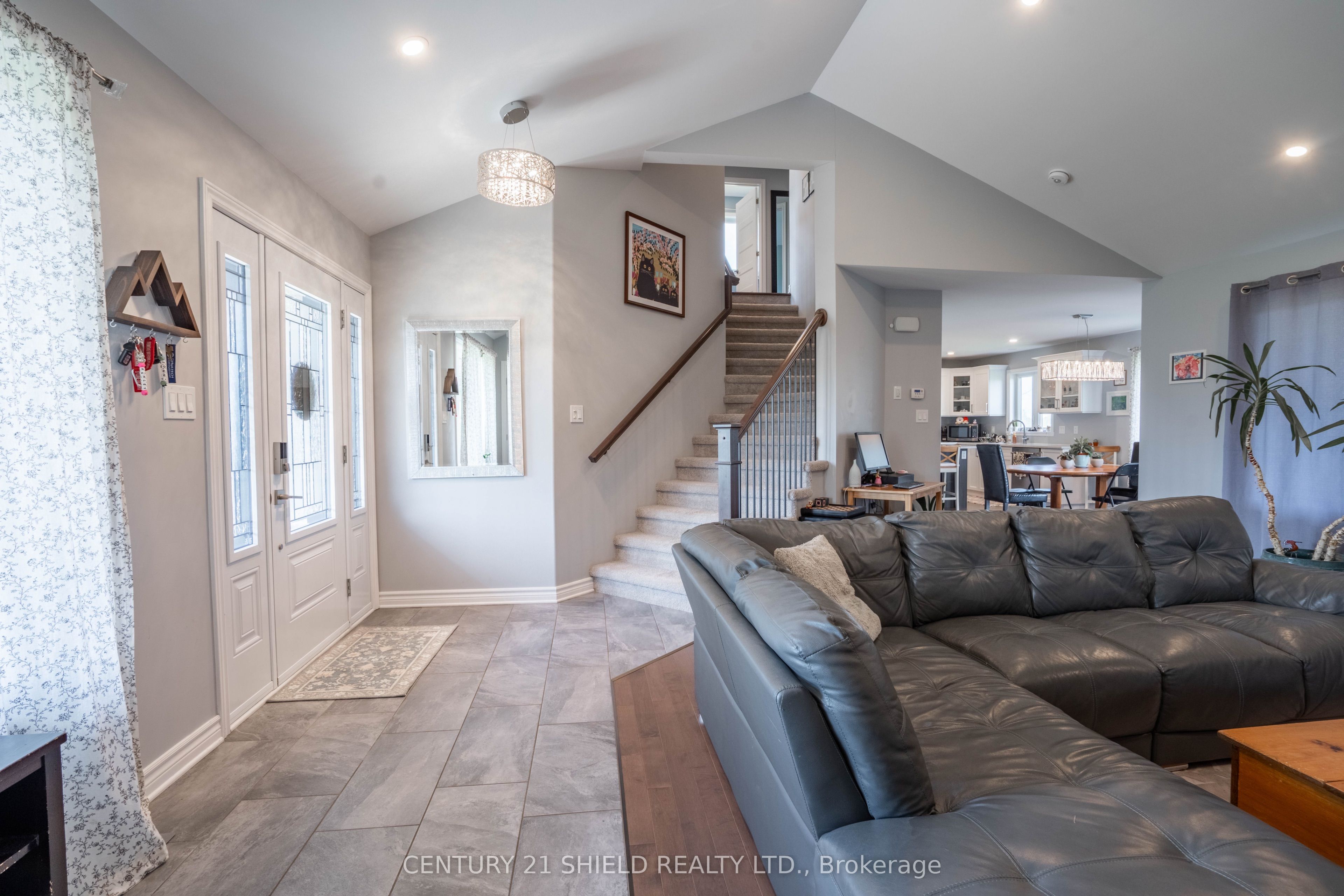85 Jim Brownell Boulevard, South Stormont, ON K0C 1P0 photo 3