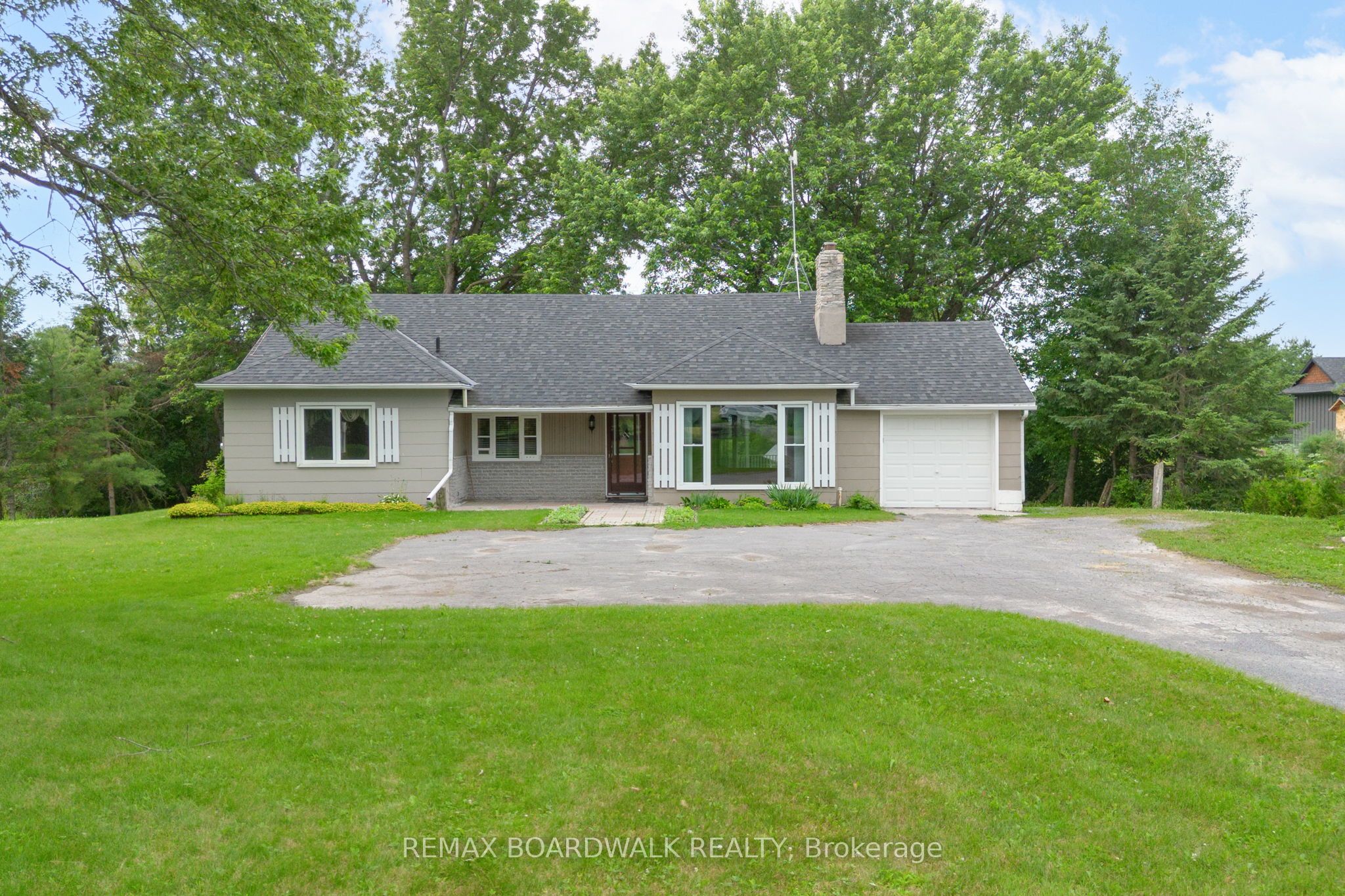 2377 Ramsay Conc 7B Road, Mississippi Mills, ON K0A 1A0 photo 2