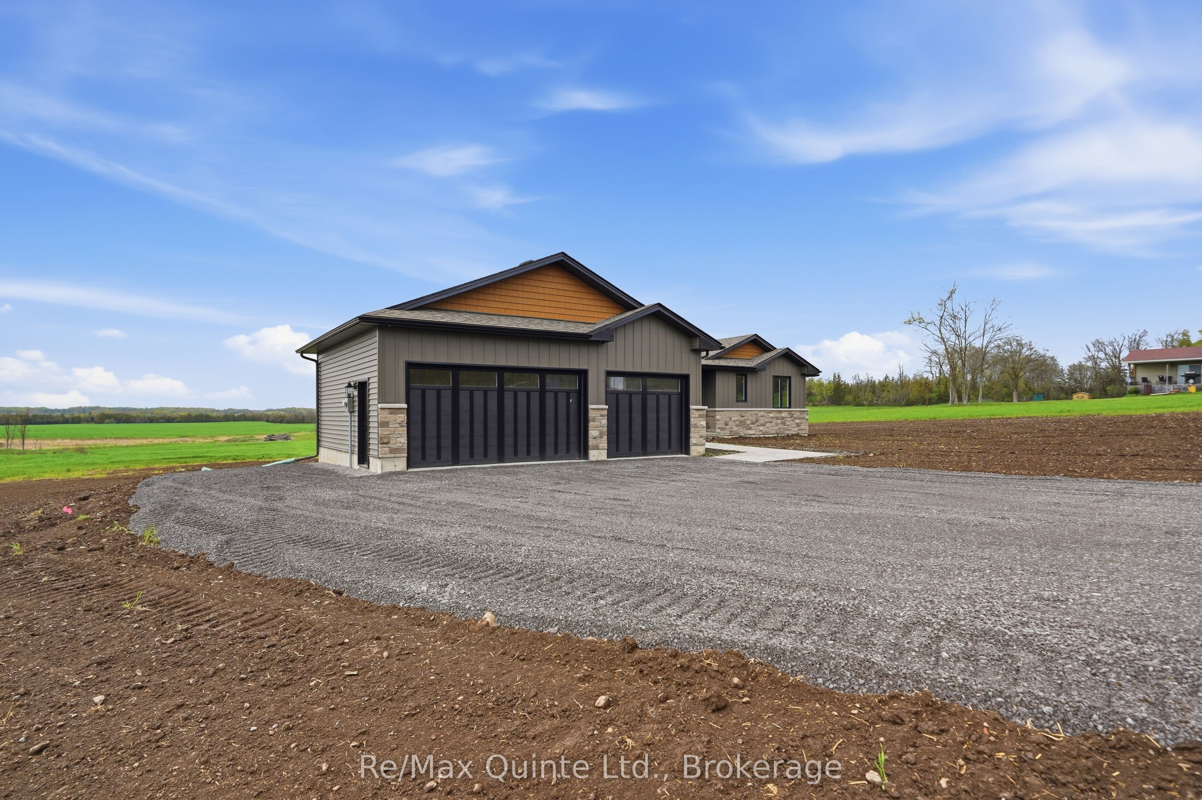 2501 Harmony Road, Tyendinaga, ON K8N 4Z6 photo 5