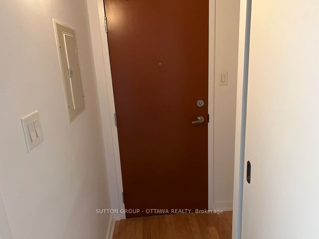 324 Laurier Avenue W 1404, Ottawa Centre, ON K1P 0A4 photo 4