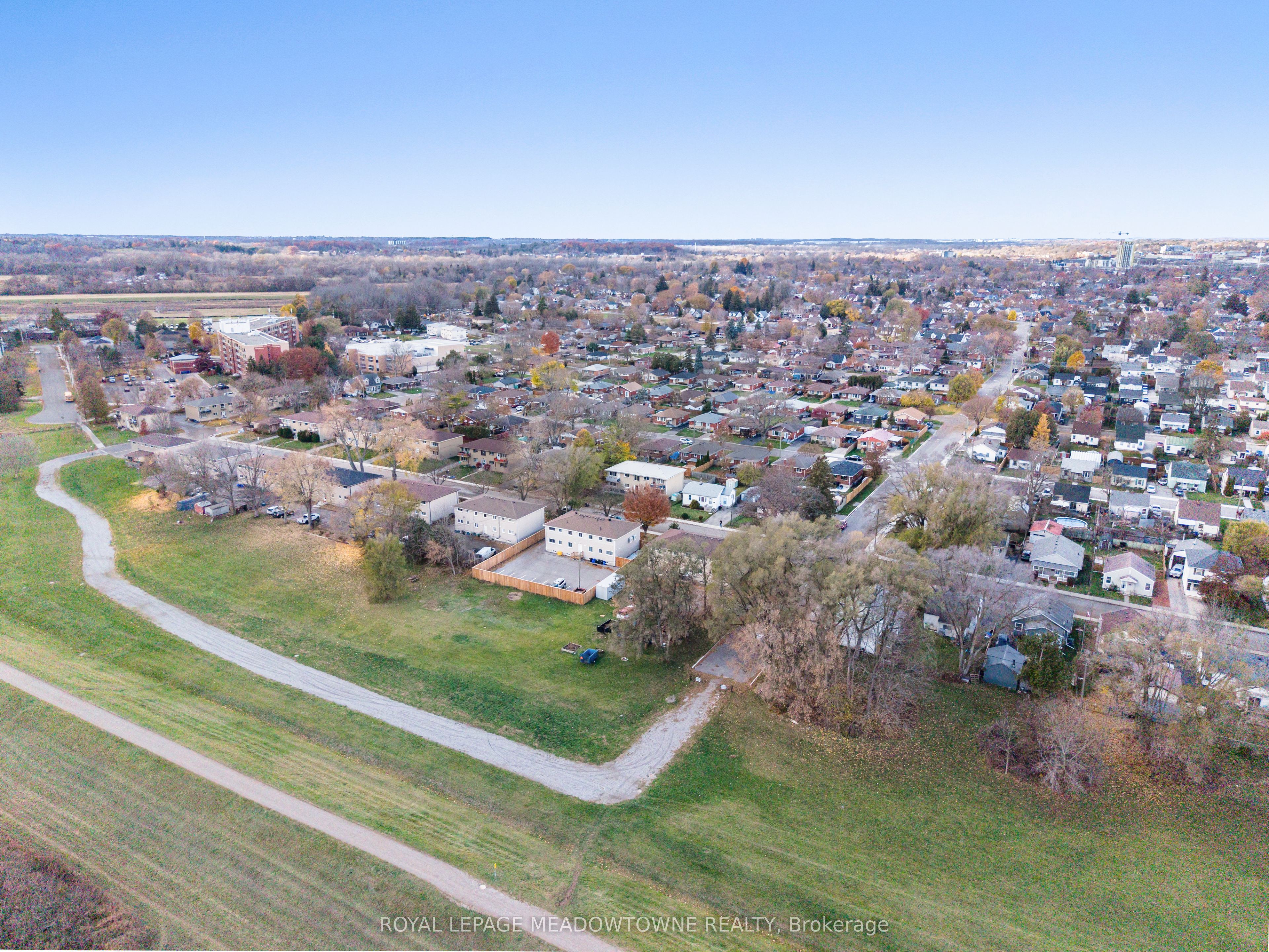94 Sixth Avenue, Brantford, ON N3S 1B2 photo 3