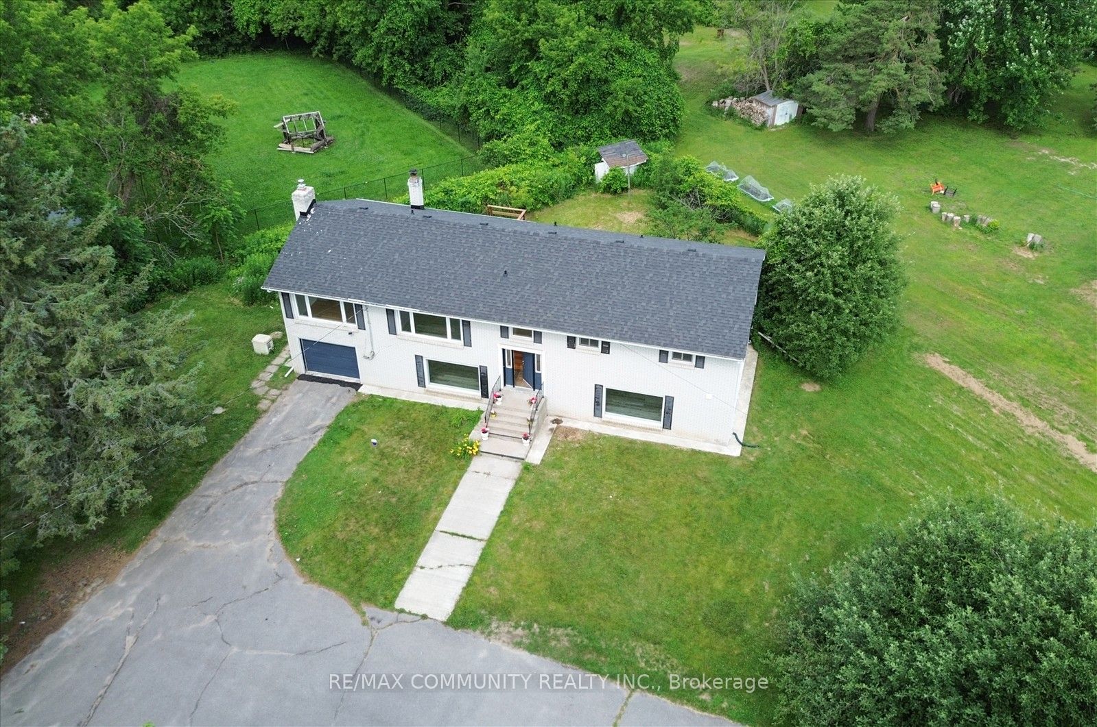 719 Old Highway 2 N/A, Quinte West, ON K8V 5P5 photo 2