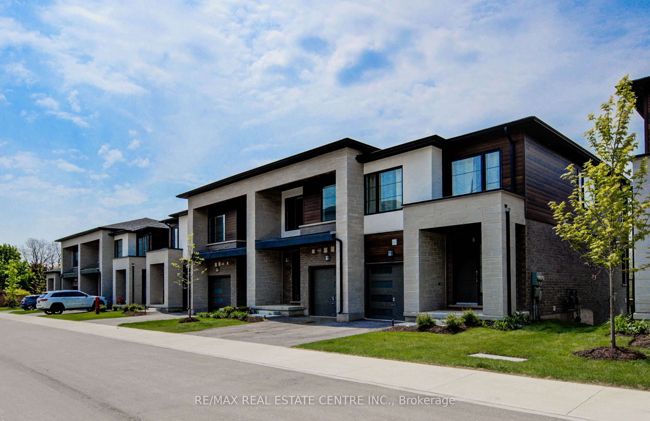 350 River Road 7, Cambridge, ON N3C 0H4 photo 2