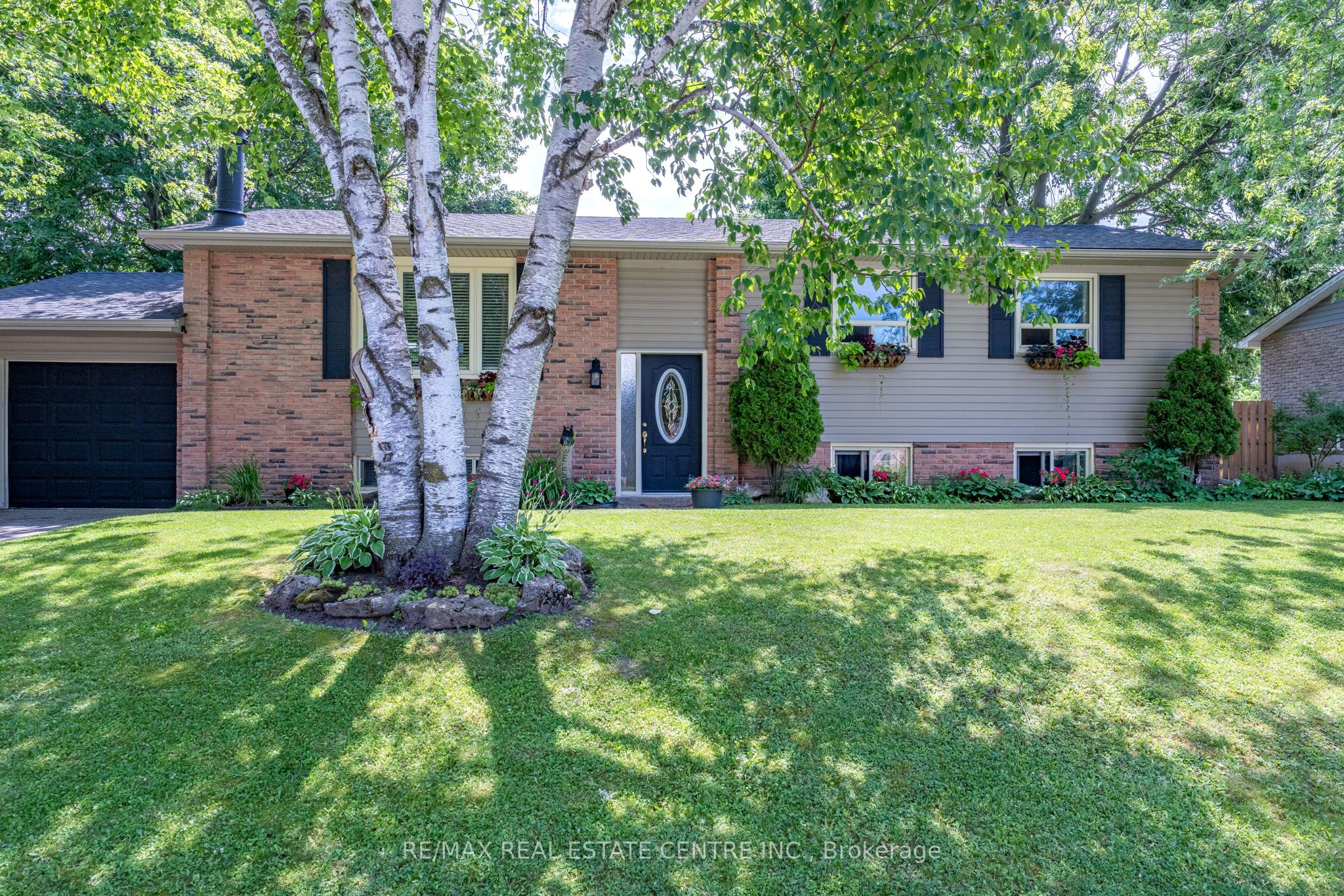 13 Douglas Crescent, Erin, ON N0B 1Z0 photo 4