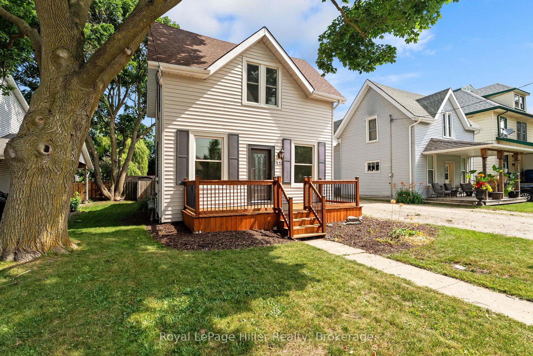432 Albert Street, Stratford, ON N5A 3L4 photo 2