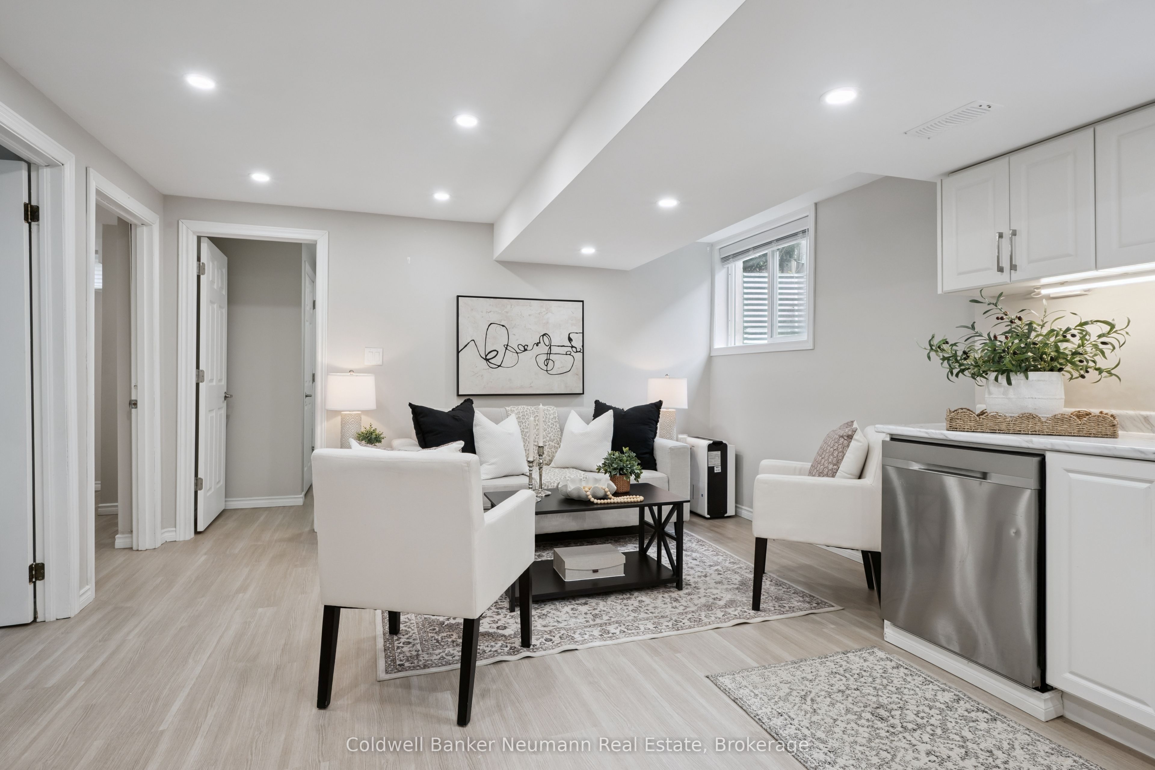 364 Imperial Road S 2, Guelph, ON N1K 1L4 photo 5