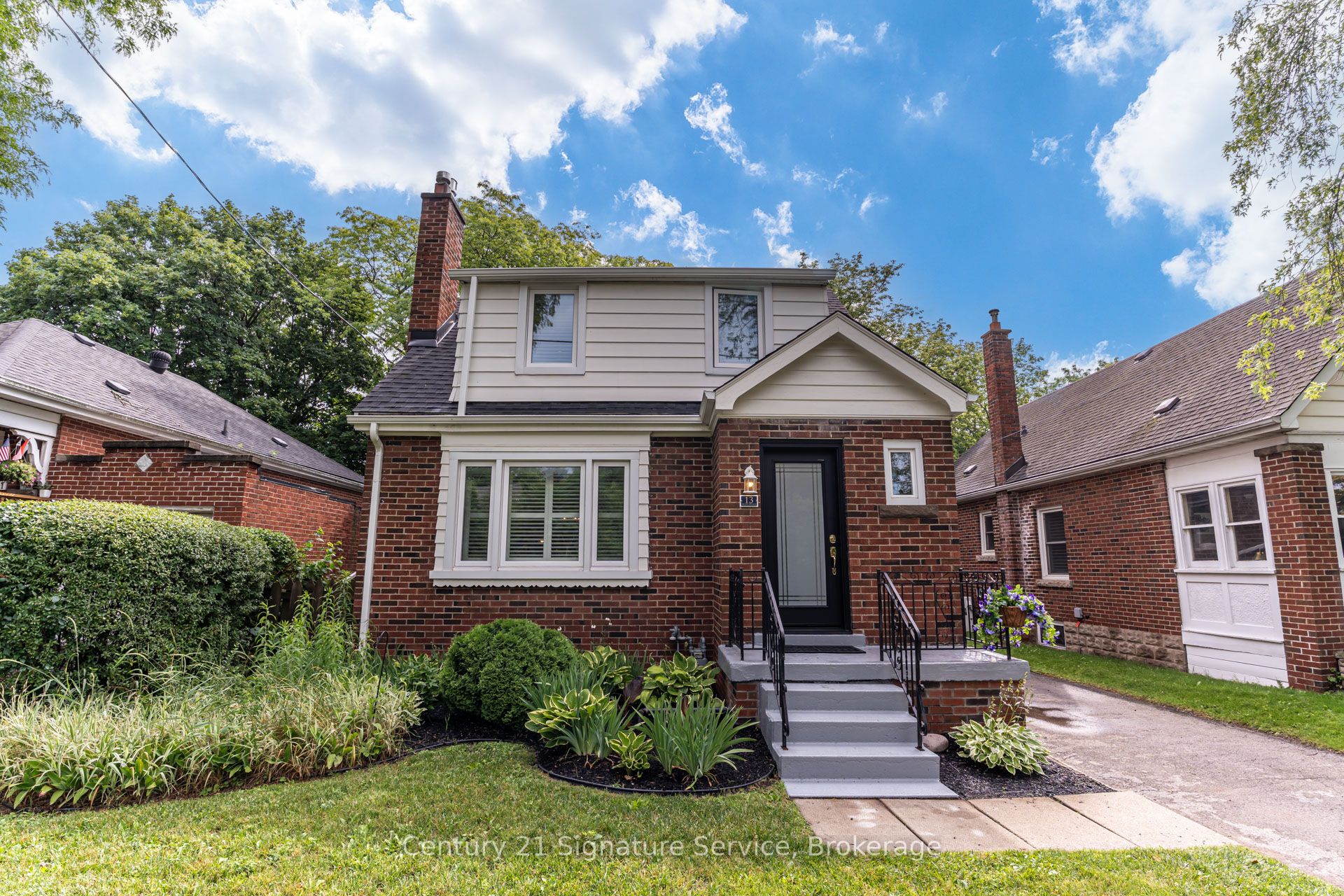 13 Allan Avenue, Hamilton, ON L9H 4N7 photo 4