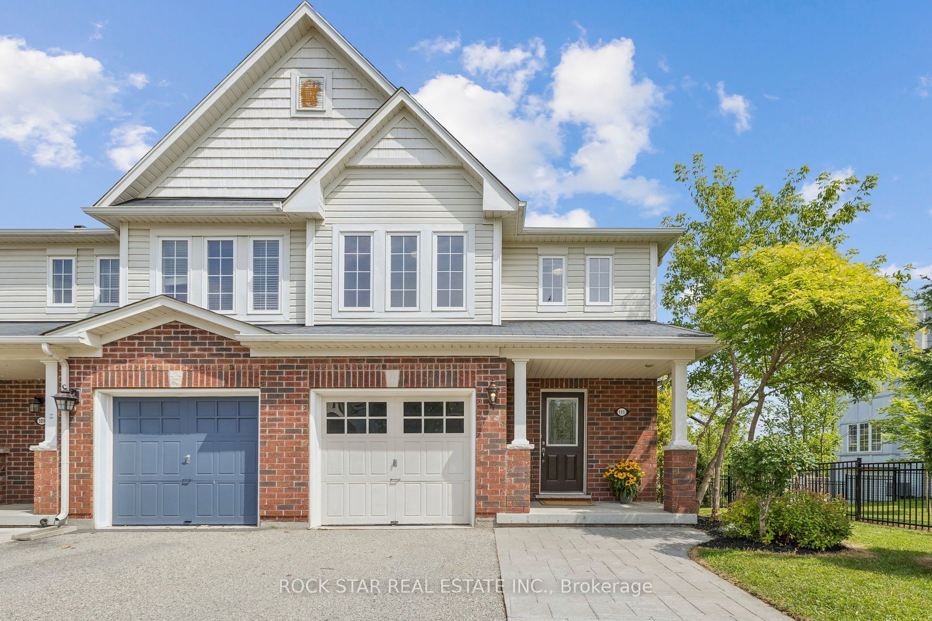 111 Bloomington Drive, Cambridge, ON N1P 1J6