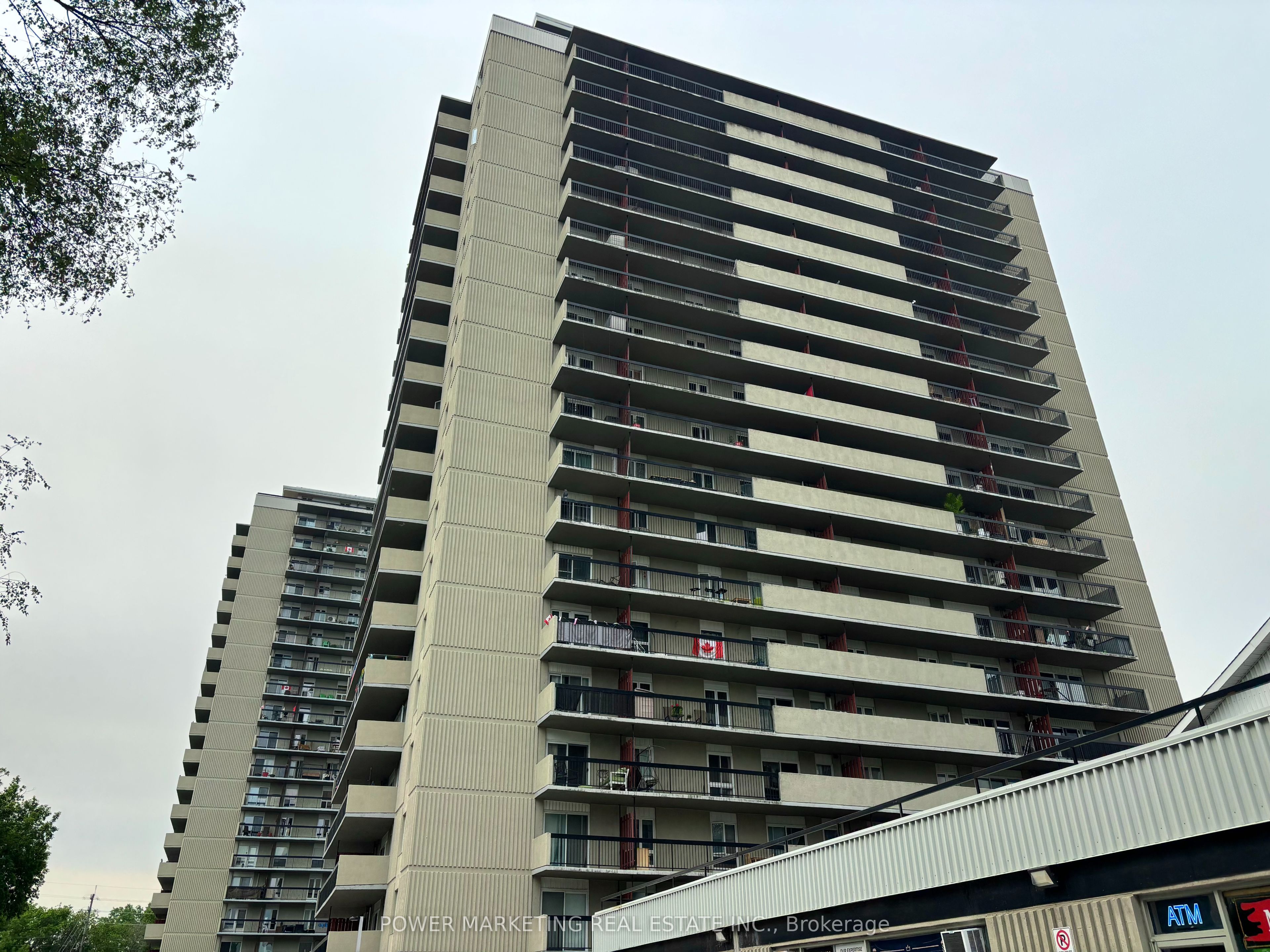 158B MCARTHUR Avenue 1604, Vanier and Kingsview Park, ON K1L 8E7 photo 2