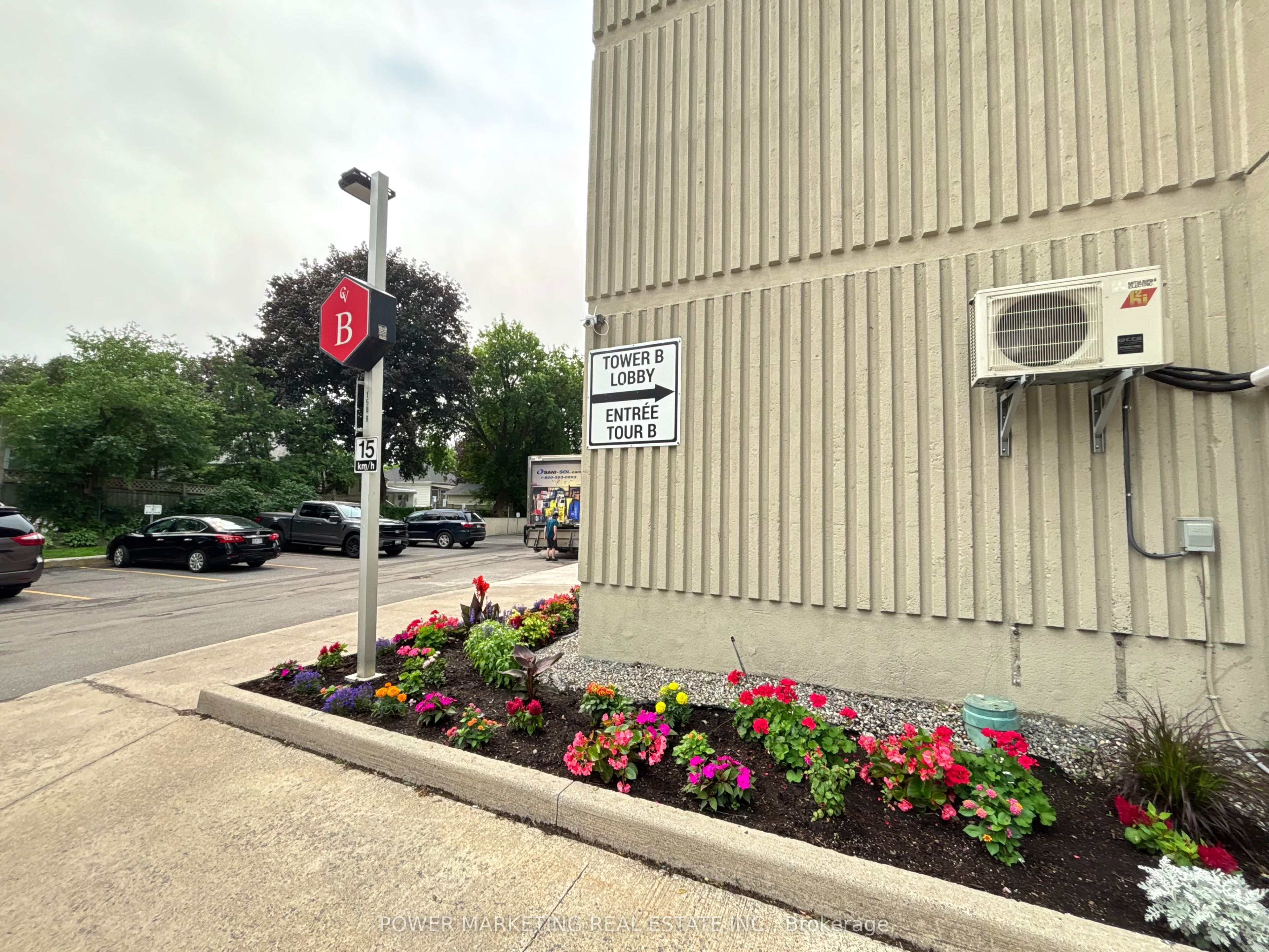 158B MCARTHUR Avenue 1604, Vanier and Kingsview Park, ON K1L 8E7 photo 3