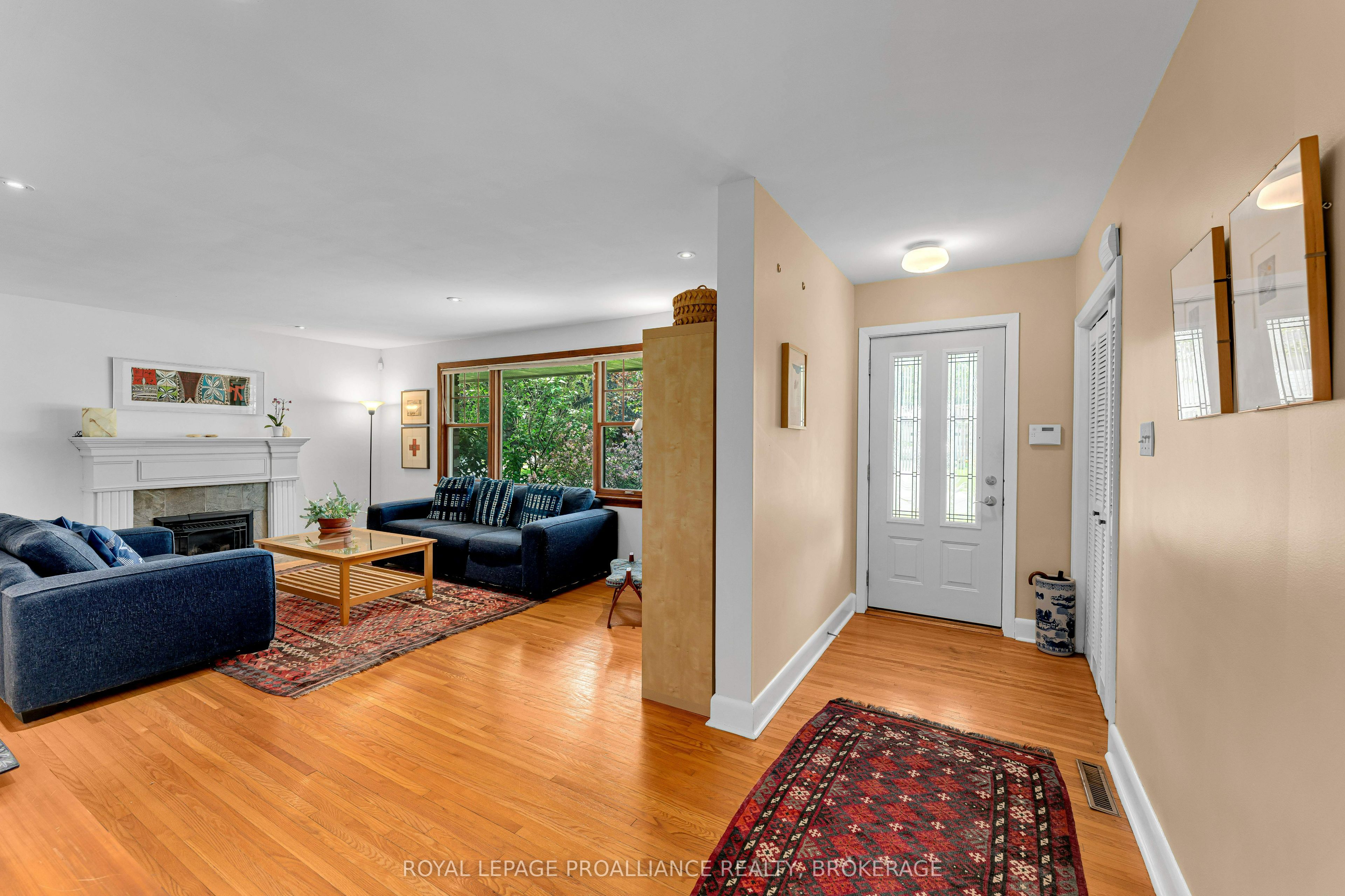 5 Watts Crescent, Kingston, ON K7M 2P4 photo 4