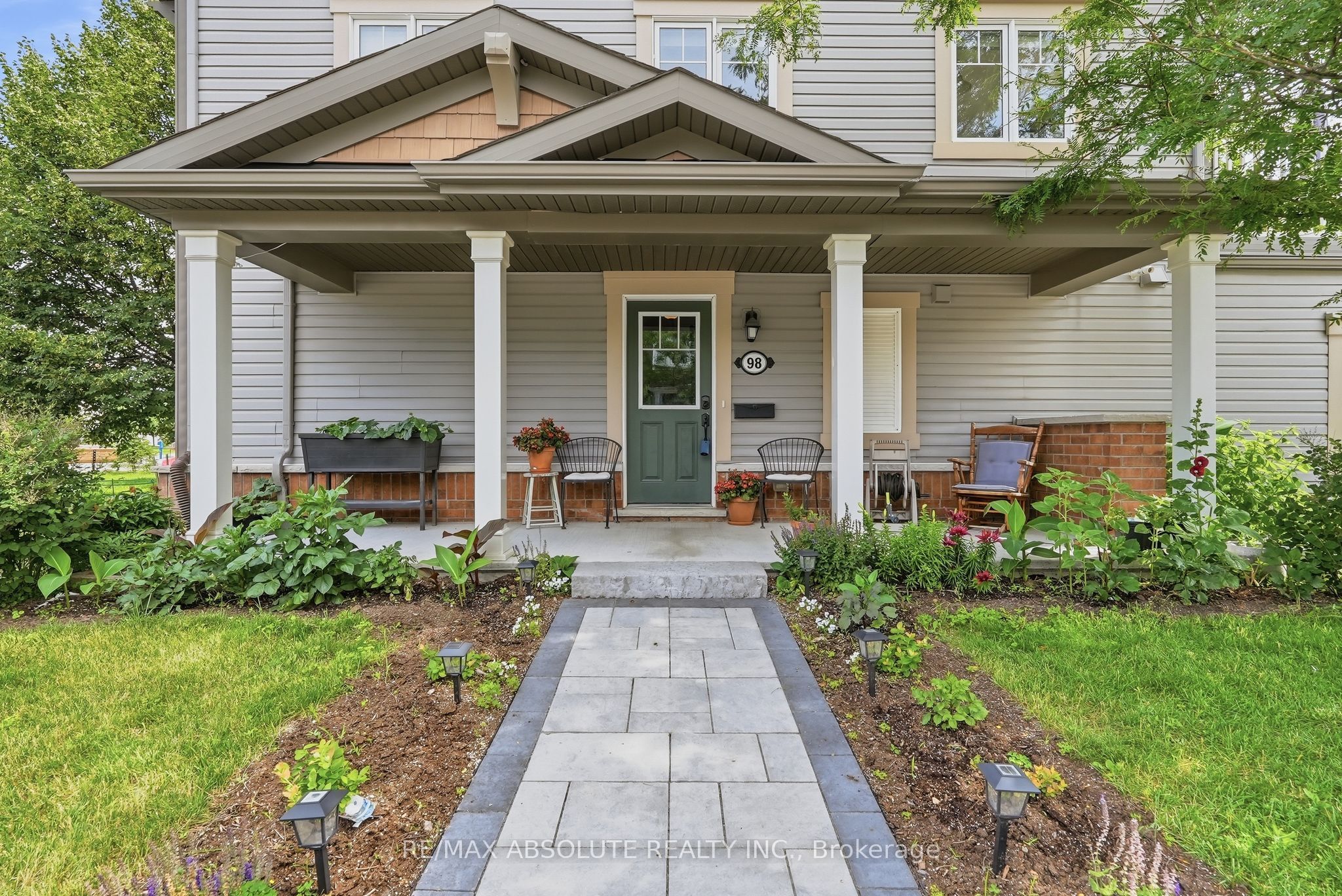98 Brisote Lane, Stittsville - Munster - Richmond, ON K2S 0V4 photo 2