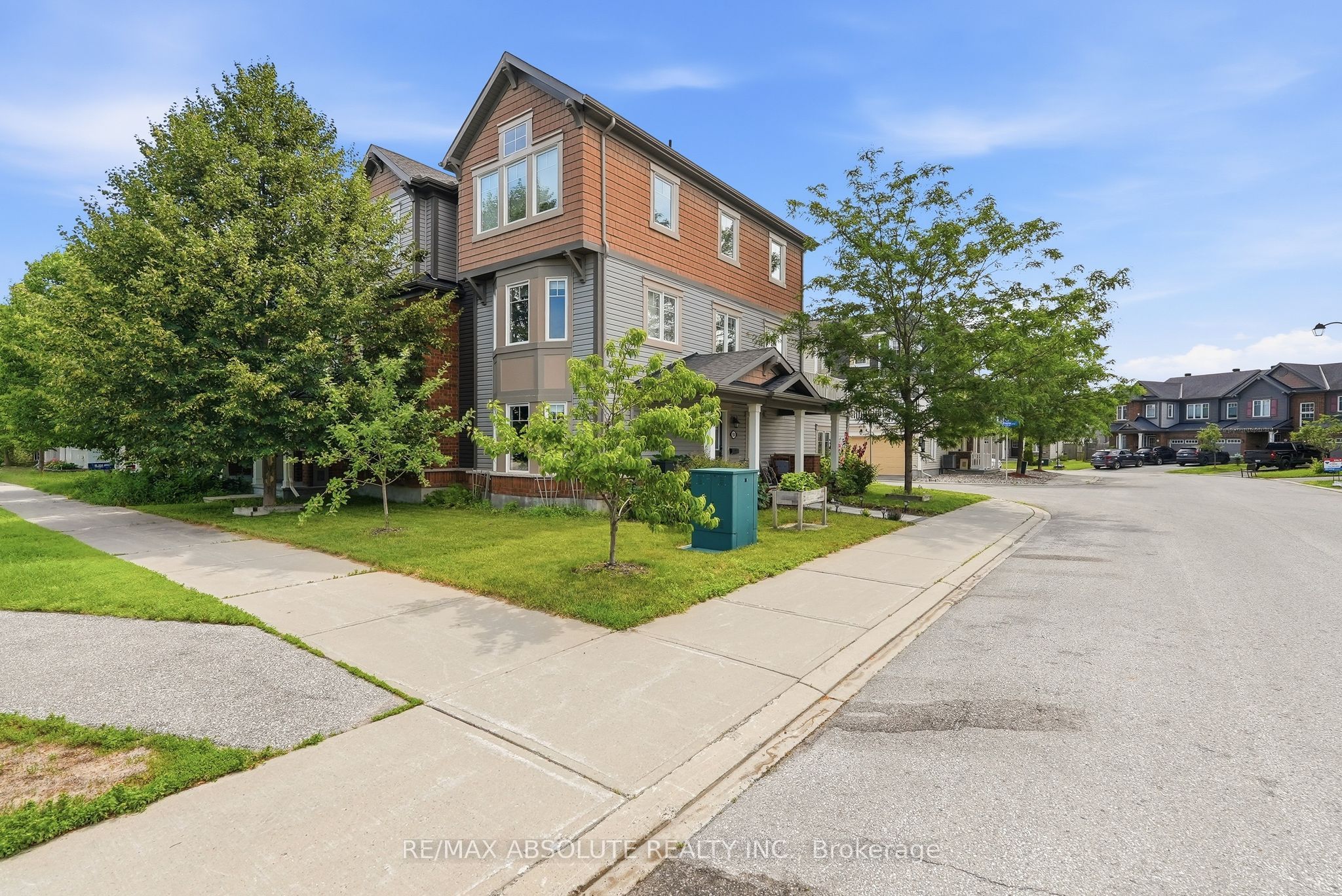 98 Brisote Lane, Stittsville - Munster - Richmond, ON K2S 0V4 photo 4