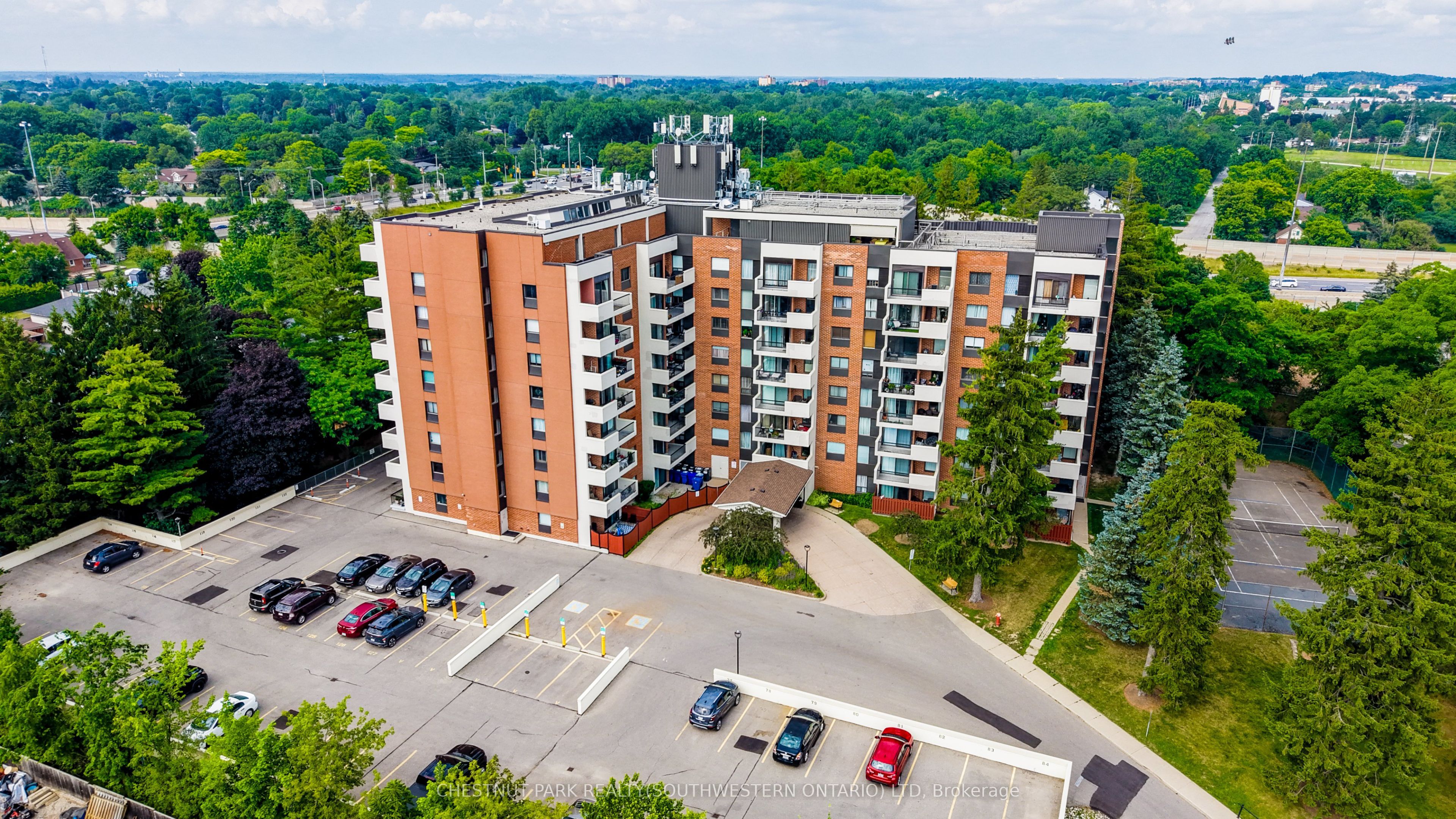 260 Sheldon Avenue N 401, Kitchener, ON N2H 6P2 photo 5