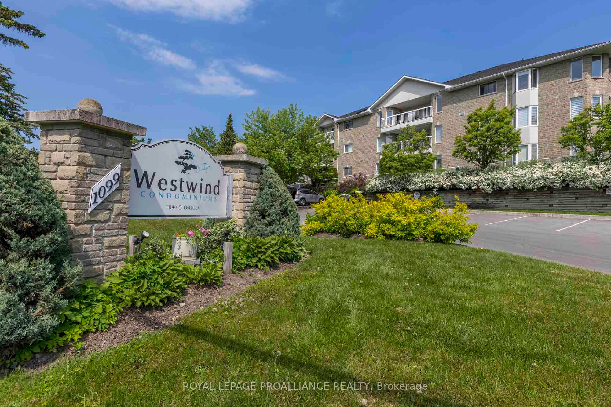 1099 Clonsilla Avenue 312A, Peterborough, ON K9J 8L8 photo 2