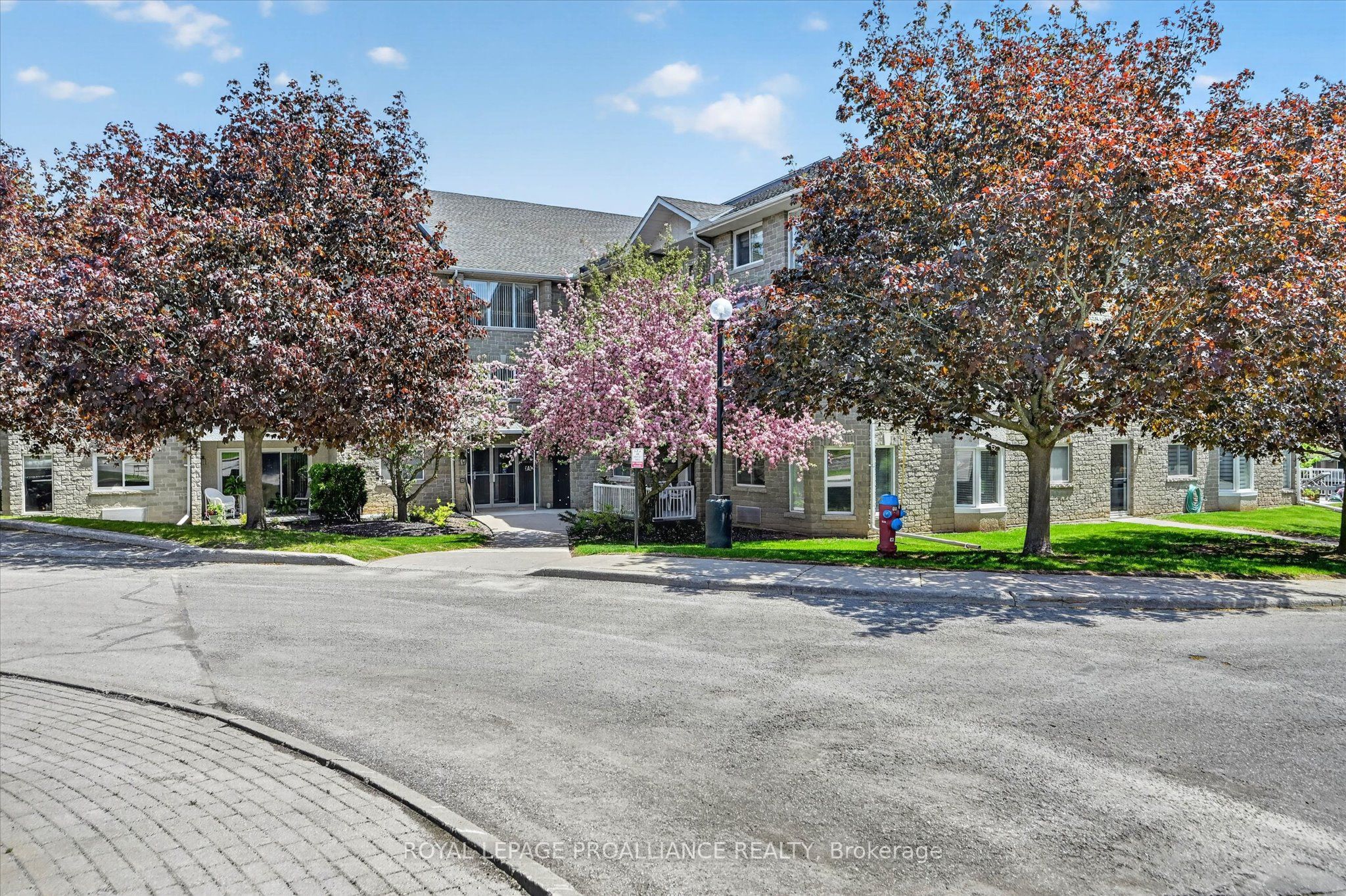 1099 Clonsilla Avenue 312A, Peterborough, ON K9J 8L8 photo 4