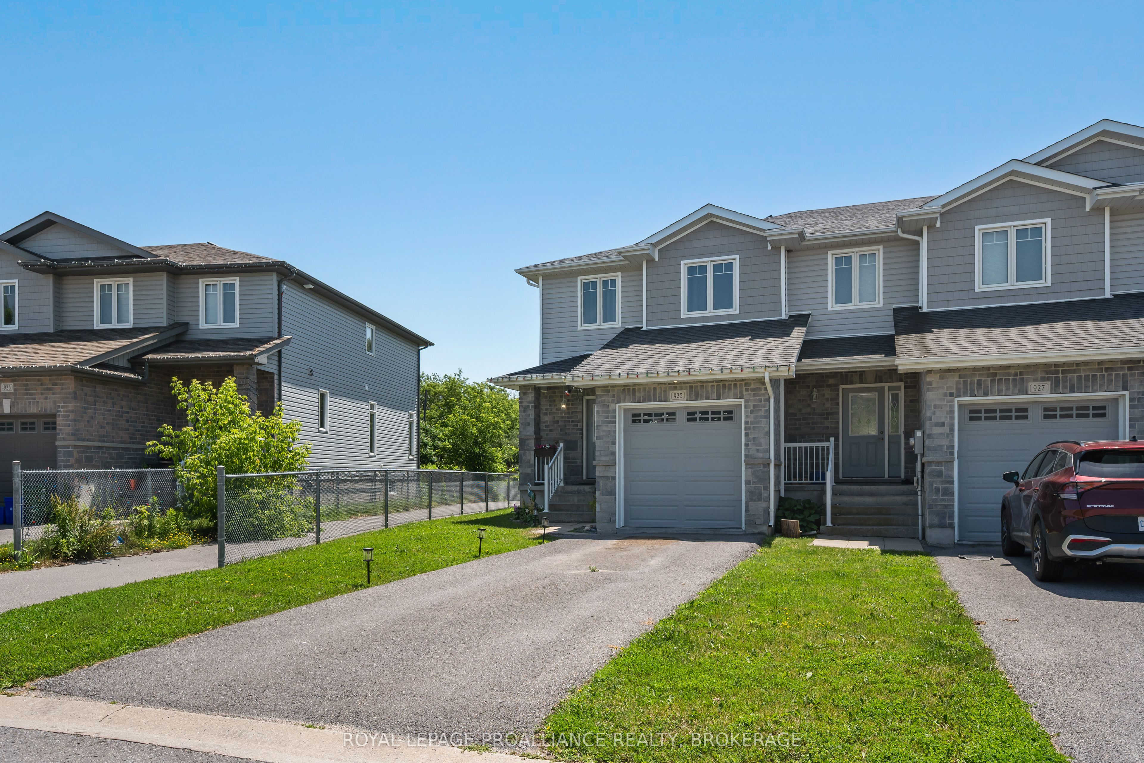 925 Blossom Street, Kingston, ON K7P 0N2 photo 3