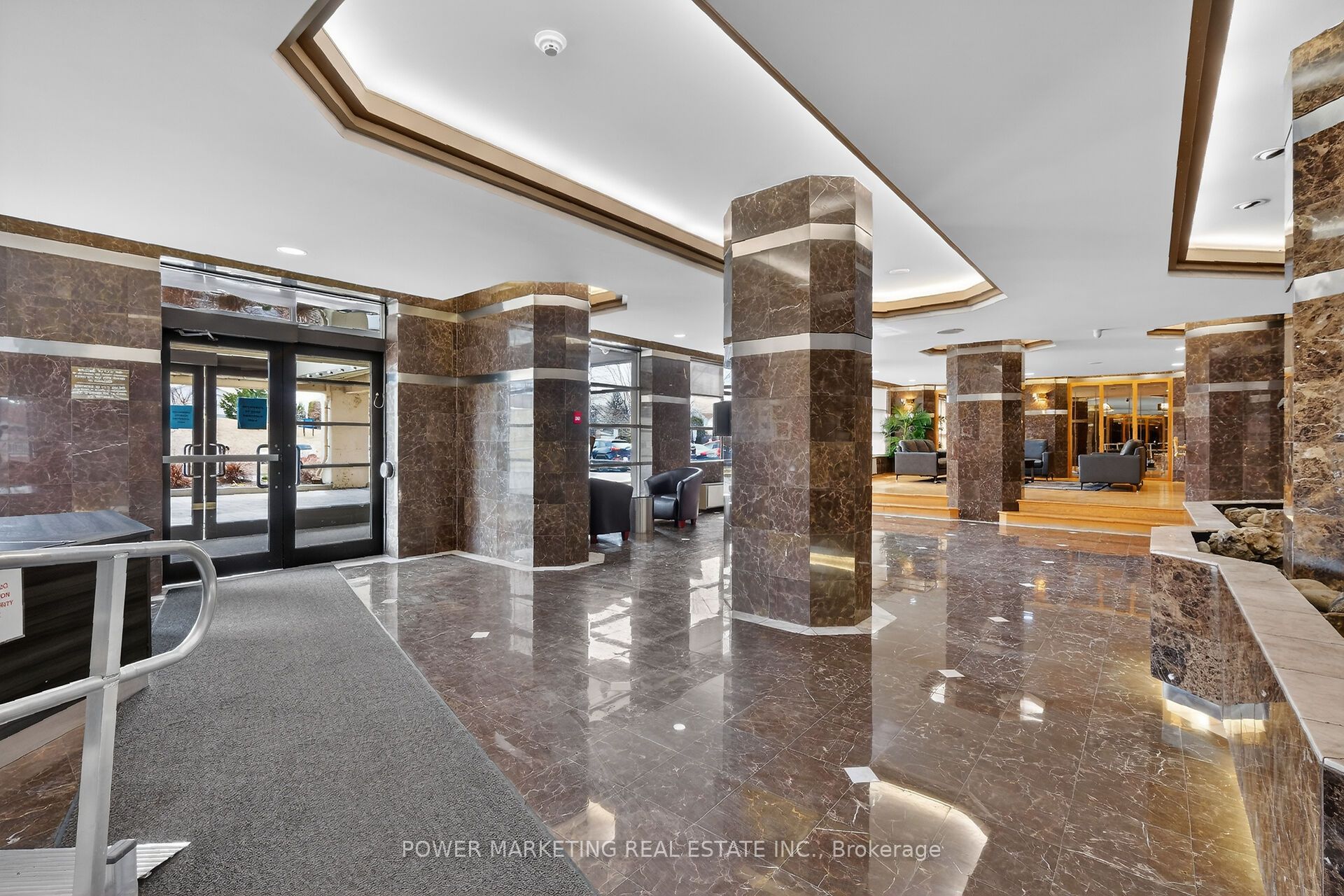2760 CAROUSEL Crescent 1204, Blossom Park - Airport and Area, ON K1T 2N4 photo 4