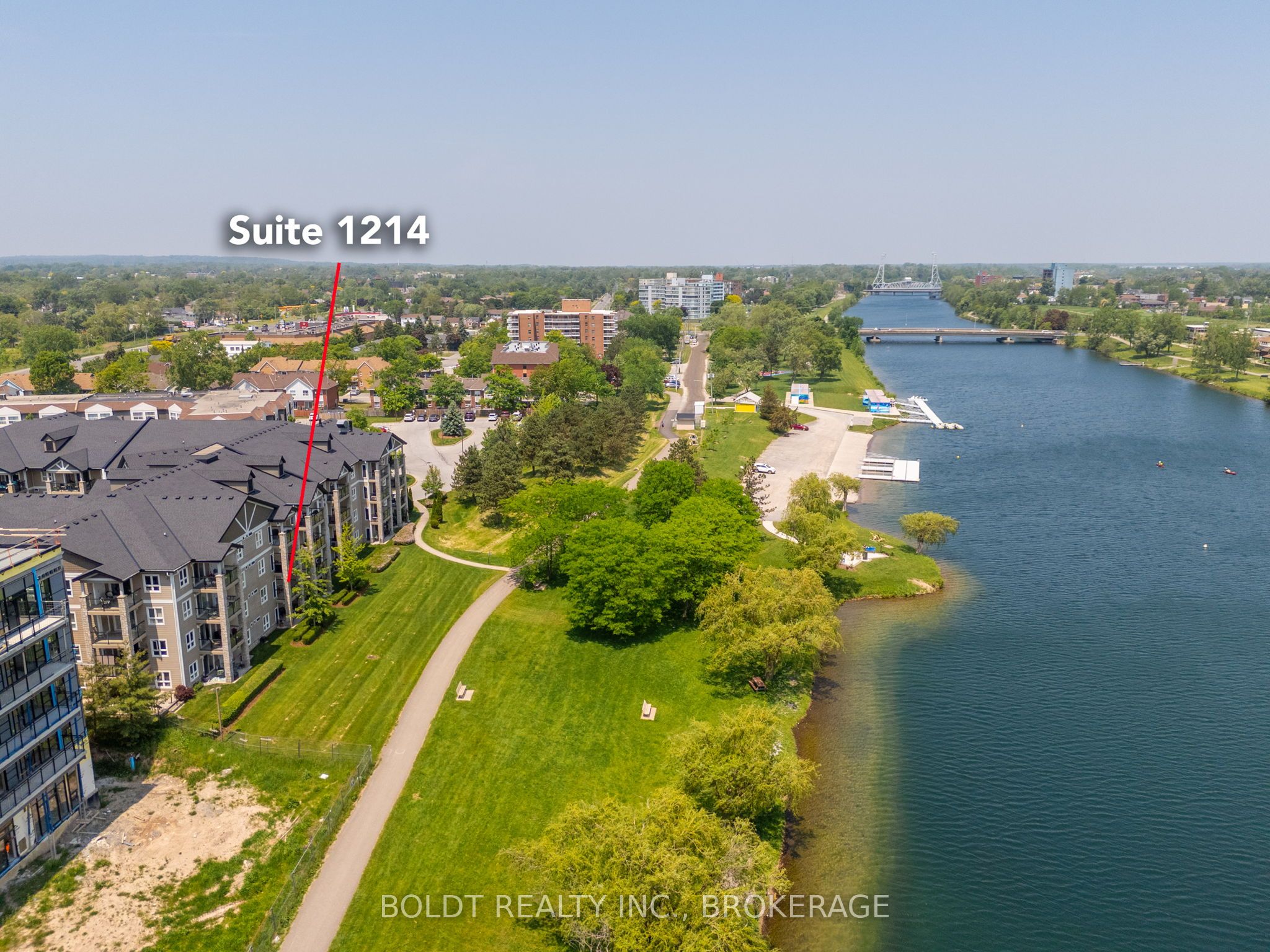 330 Prince Charles Drive S 1214, Welland, ON L3C 7B3 photo 2