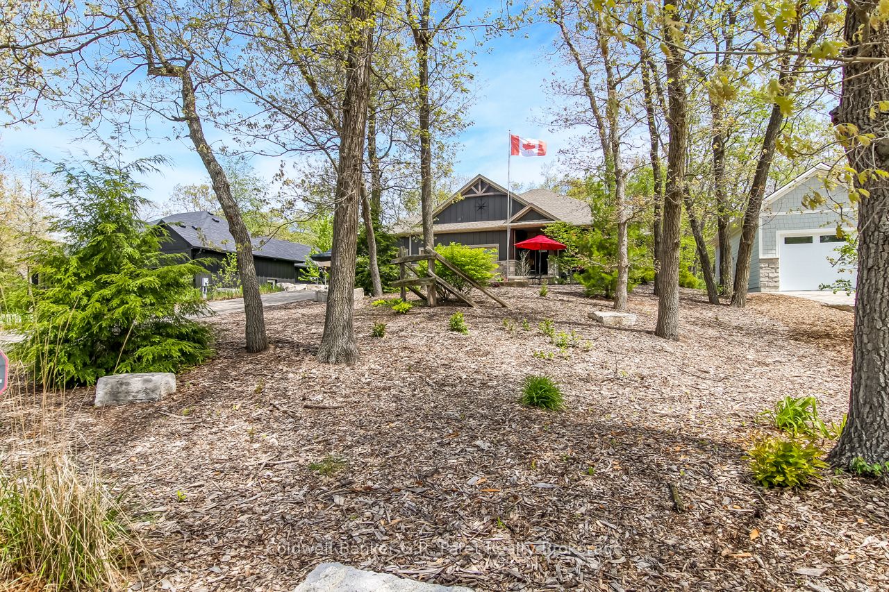 10151 Pinery Bluffs Road, Lambton Shores, ON N0M 1T0 photo 4