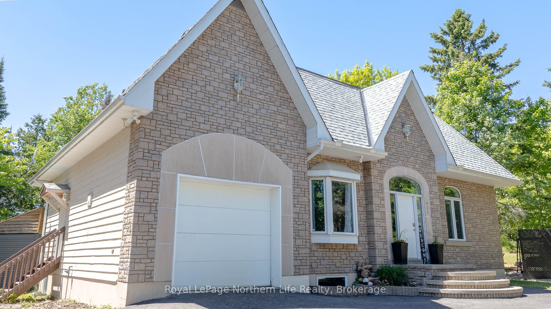 421 Collins Drive, North Bay, ON P1B 8G3 photo 3