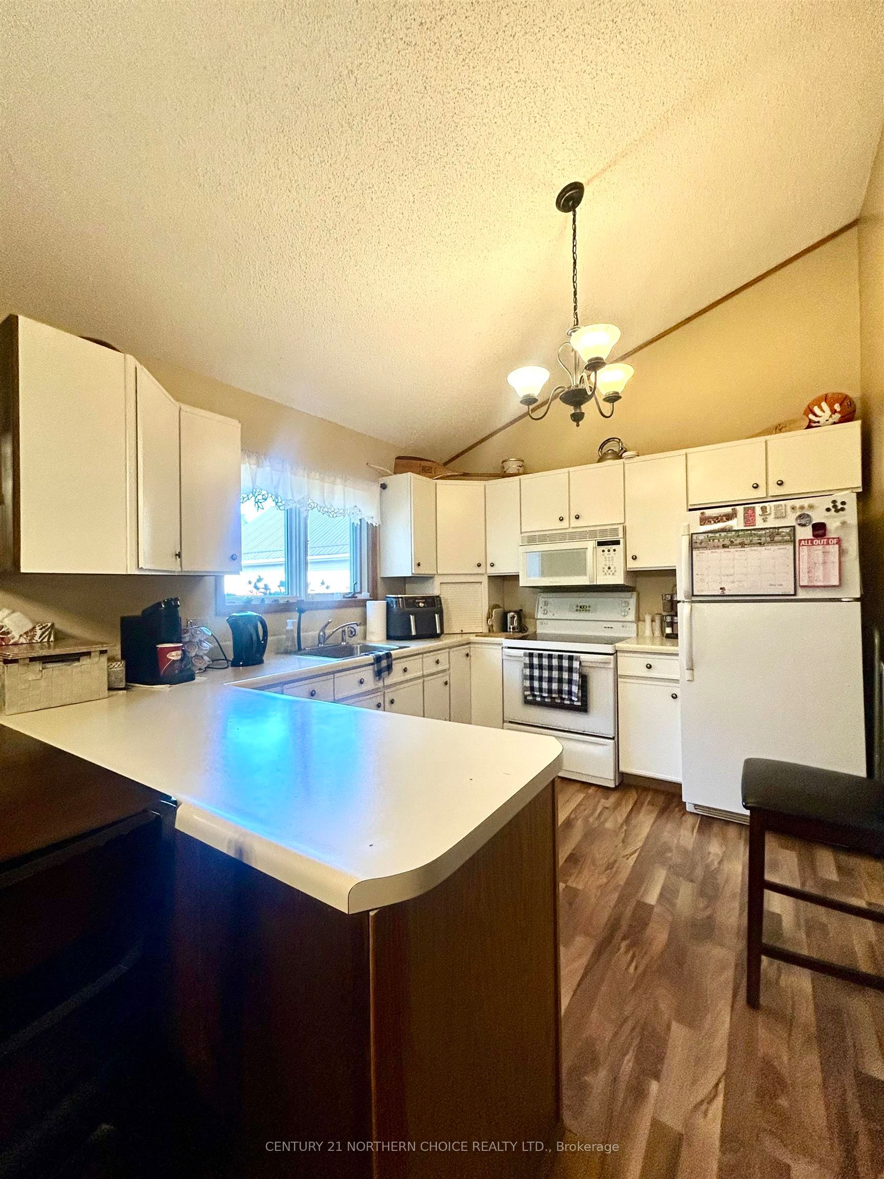 626 Second Street West, Fort Frances, ON P9A 2Z8 photo 5