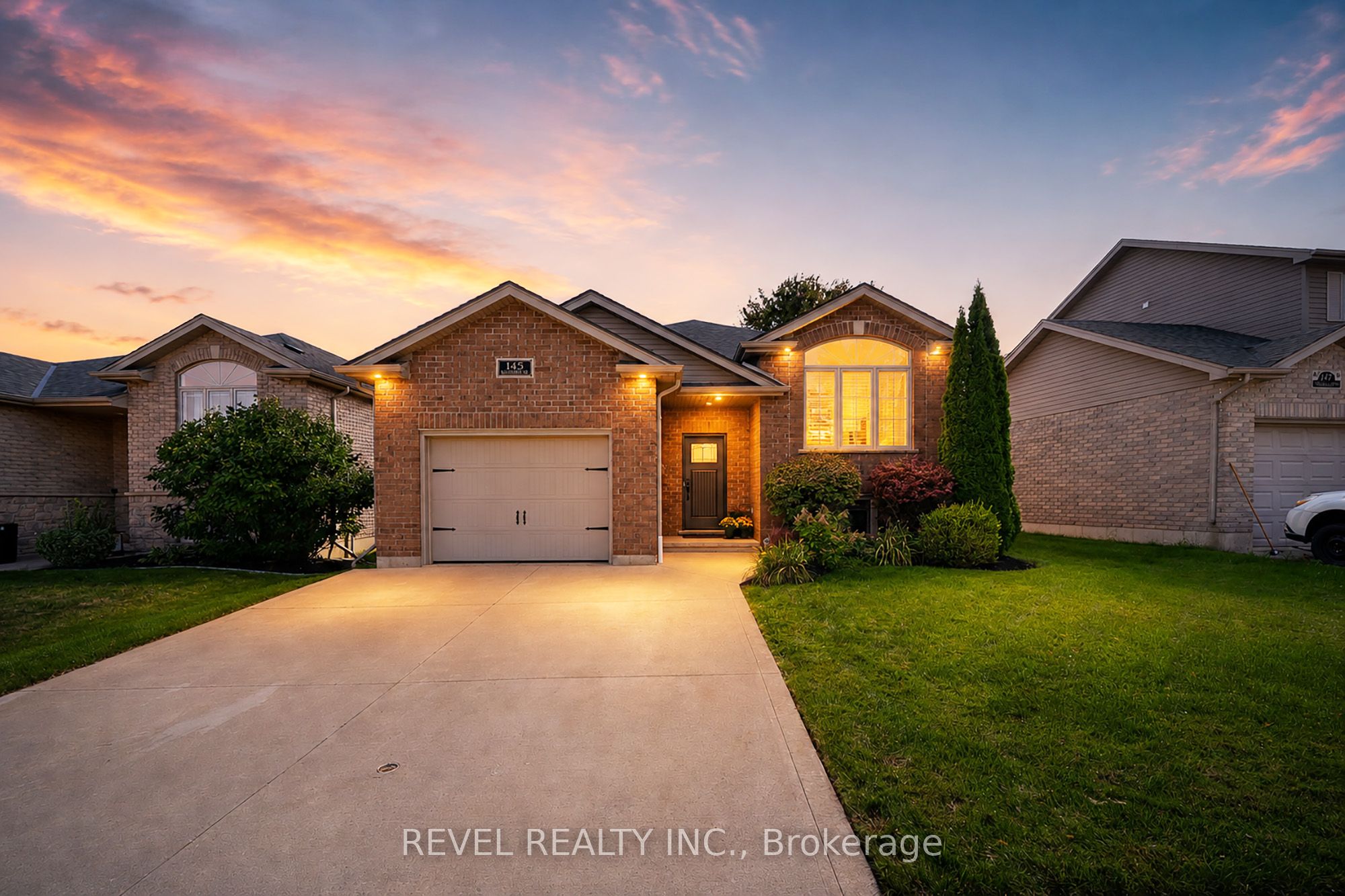 145 McGuiness Drive, Brantford, ON N3T 0B4 photo 2