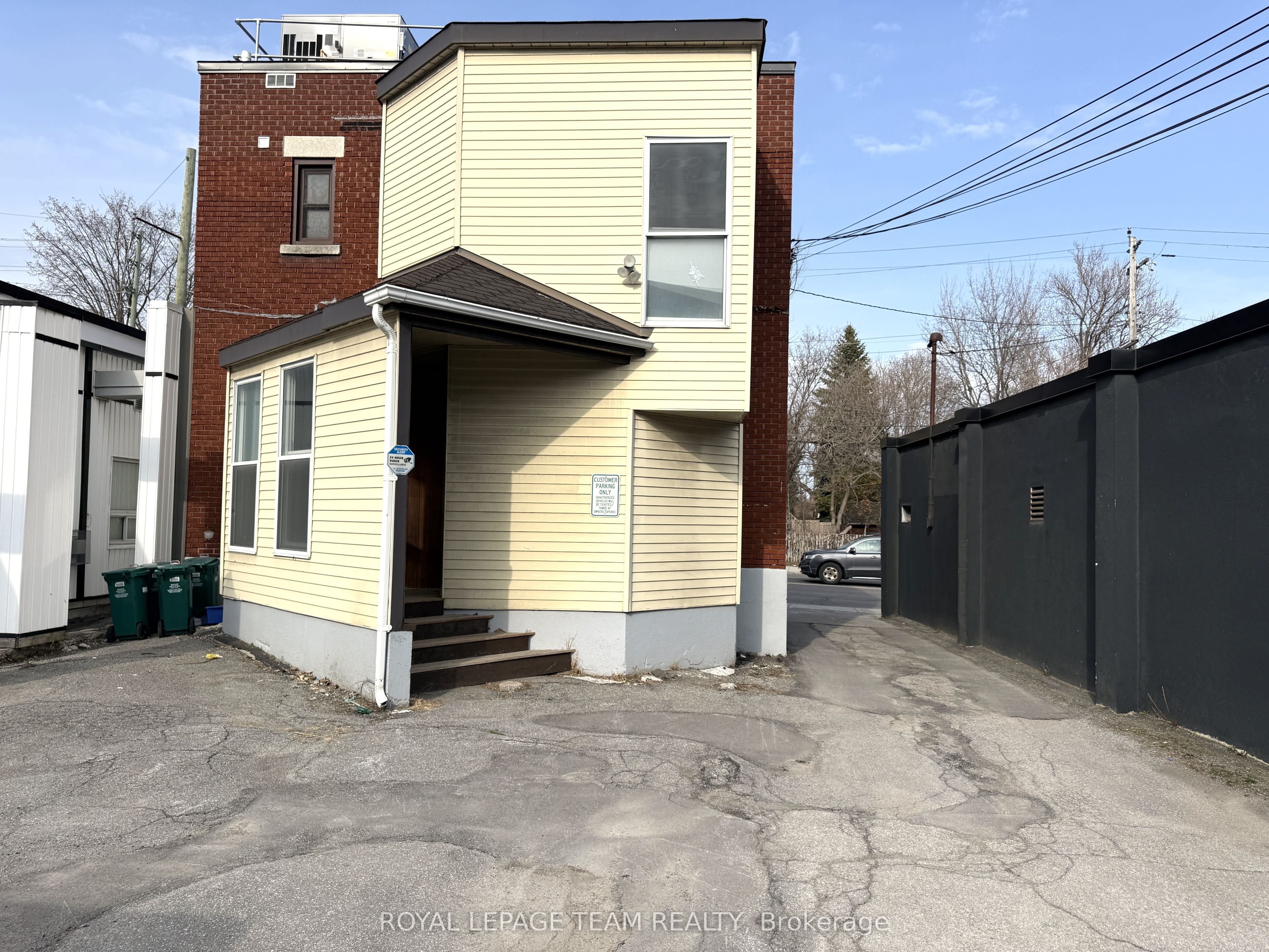 790 Bronson Avenue, Dows Lake - Civic Hospital and Area, ON K1S 4G4 photo 3