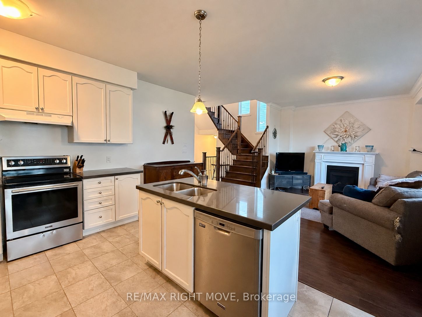 41 Primeau Crescent, Kawartha Lakes, ON K9V 0M6 photo 3