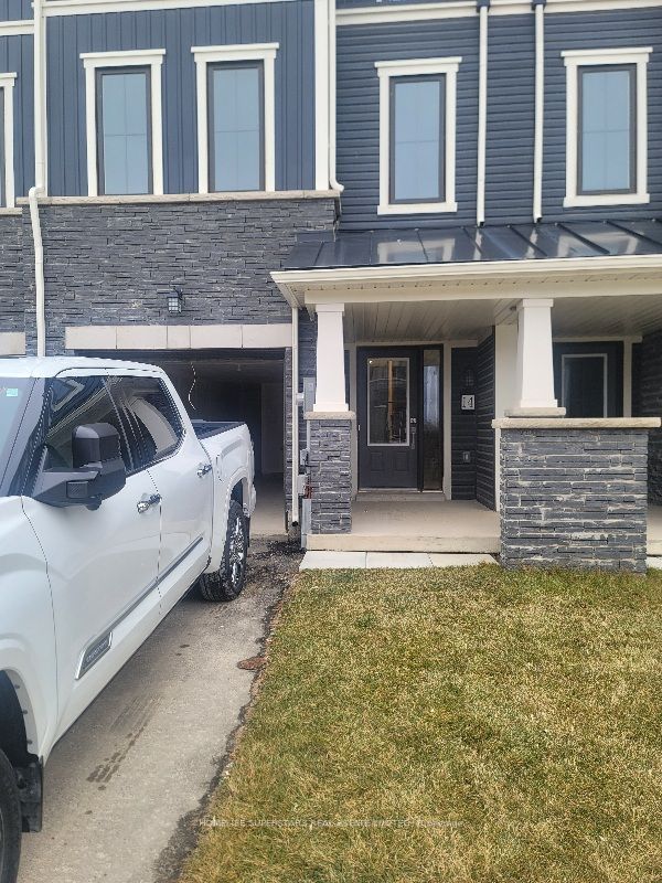 14 Baskett Street, Brantford, ON N3T 5L5