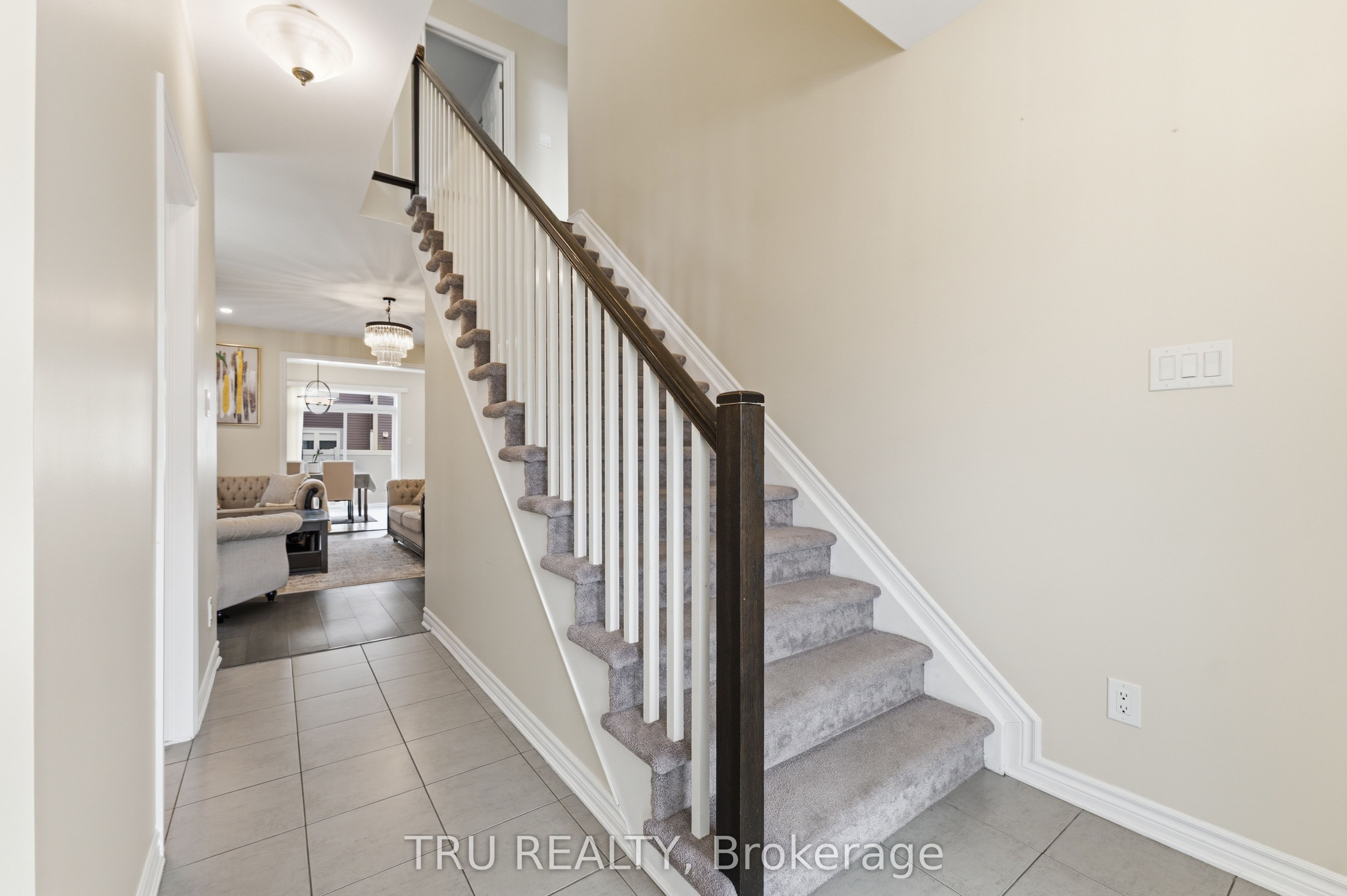 344 Sweetclover Way, Orleans - Cumberland and Area, ON K4A 1E6 photo 5