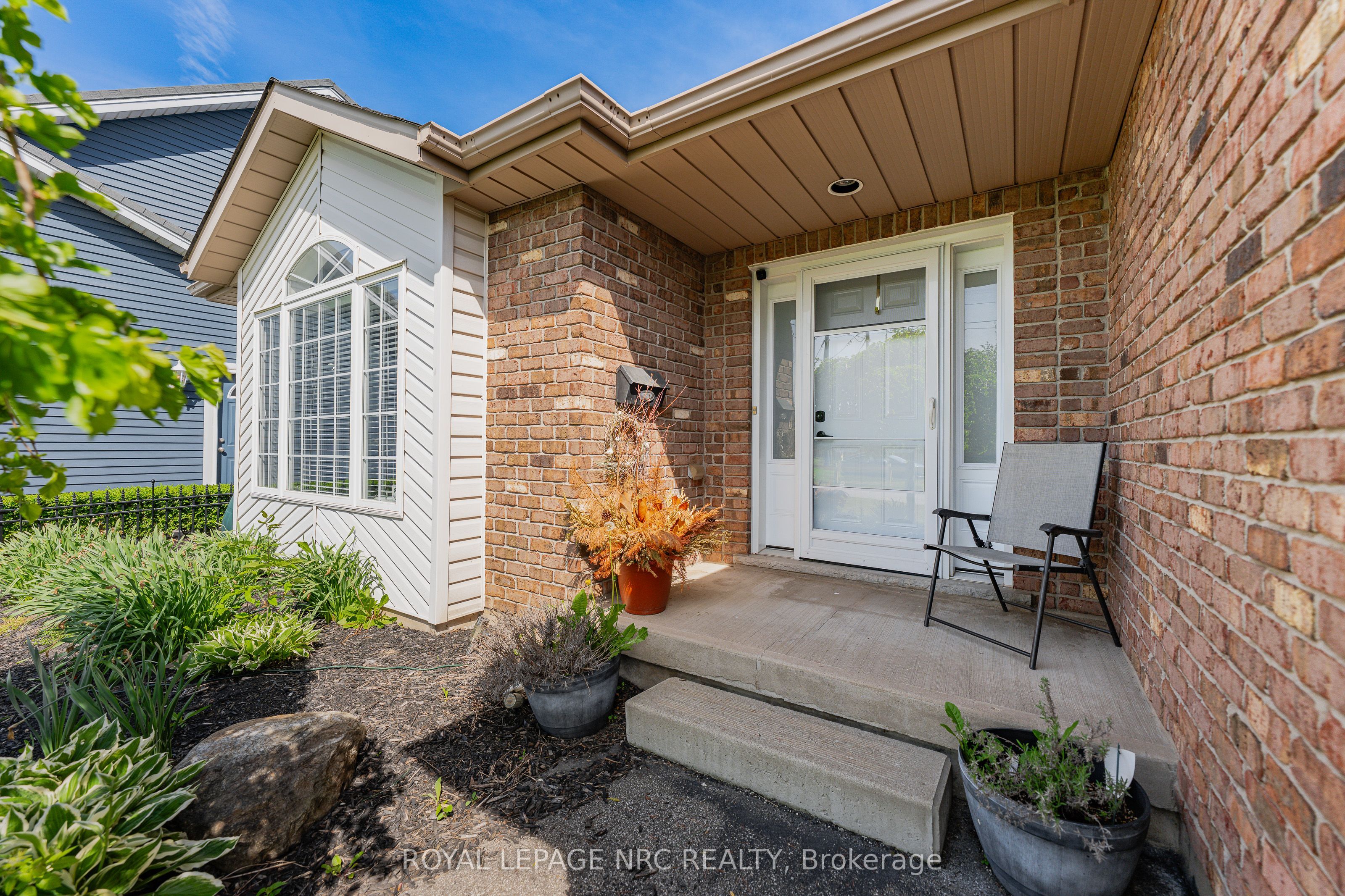 1052 Vansickle Road N, St. Catharines, ON L2S 2X3 photo 4