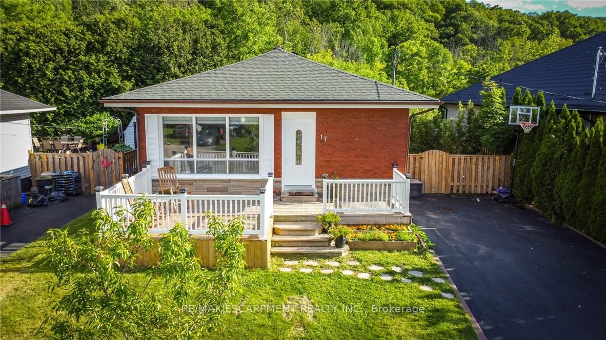 17 ALBA Street, Hamilton, ON L8G 1N9 photo 4