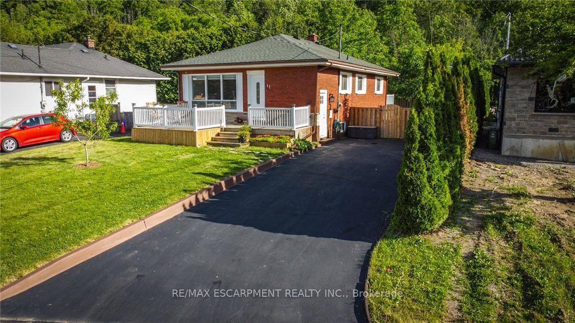 17 ALBA Street, Hamilton, ON L8G 1N9 photo 5