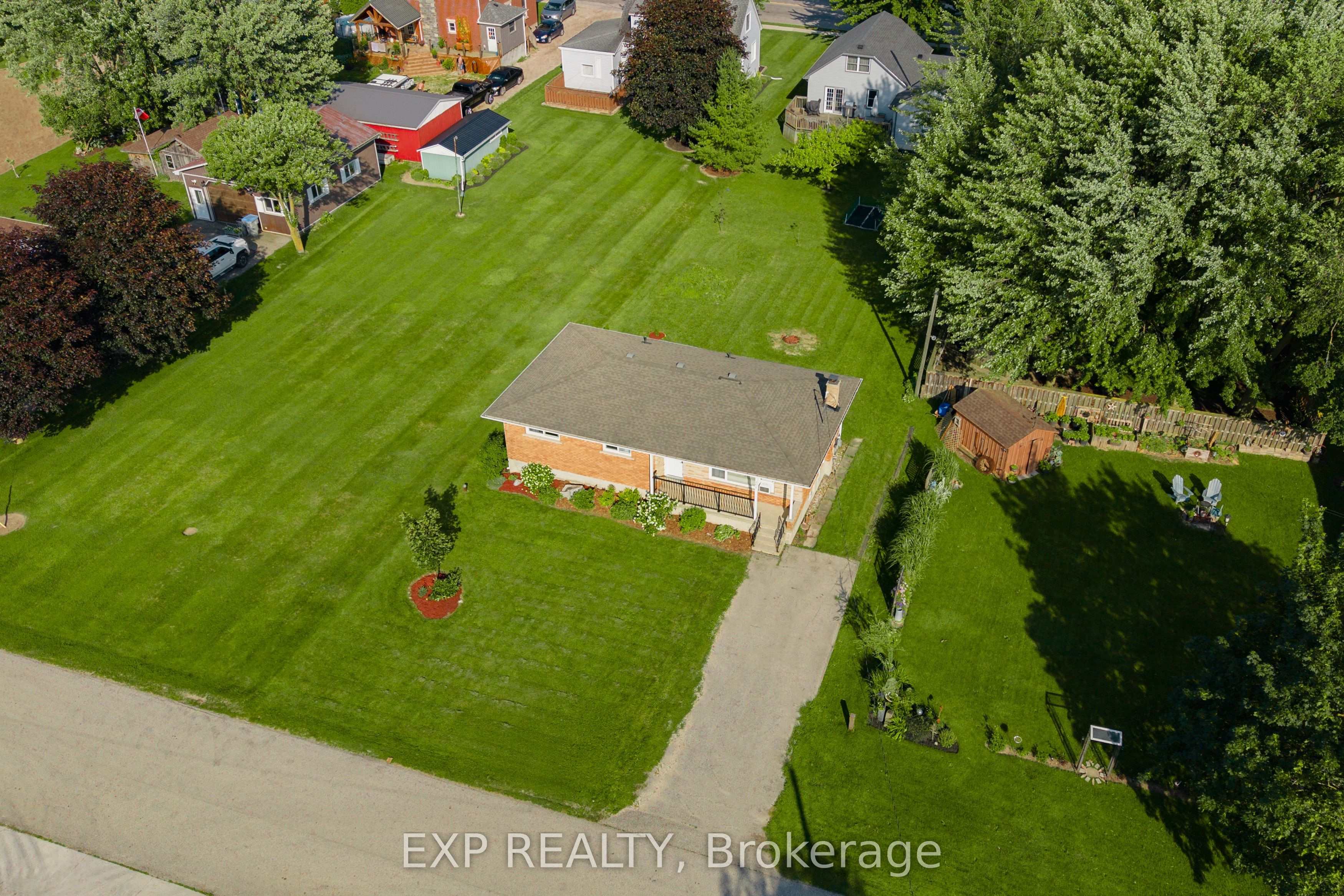 261 King Street, North Perth, ON N0G 1B0 photo 3