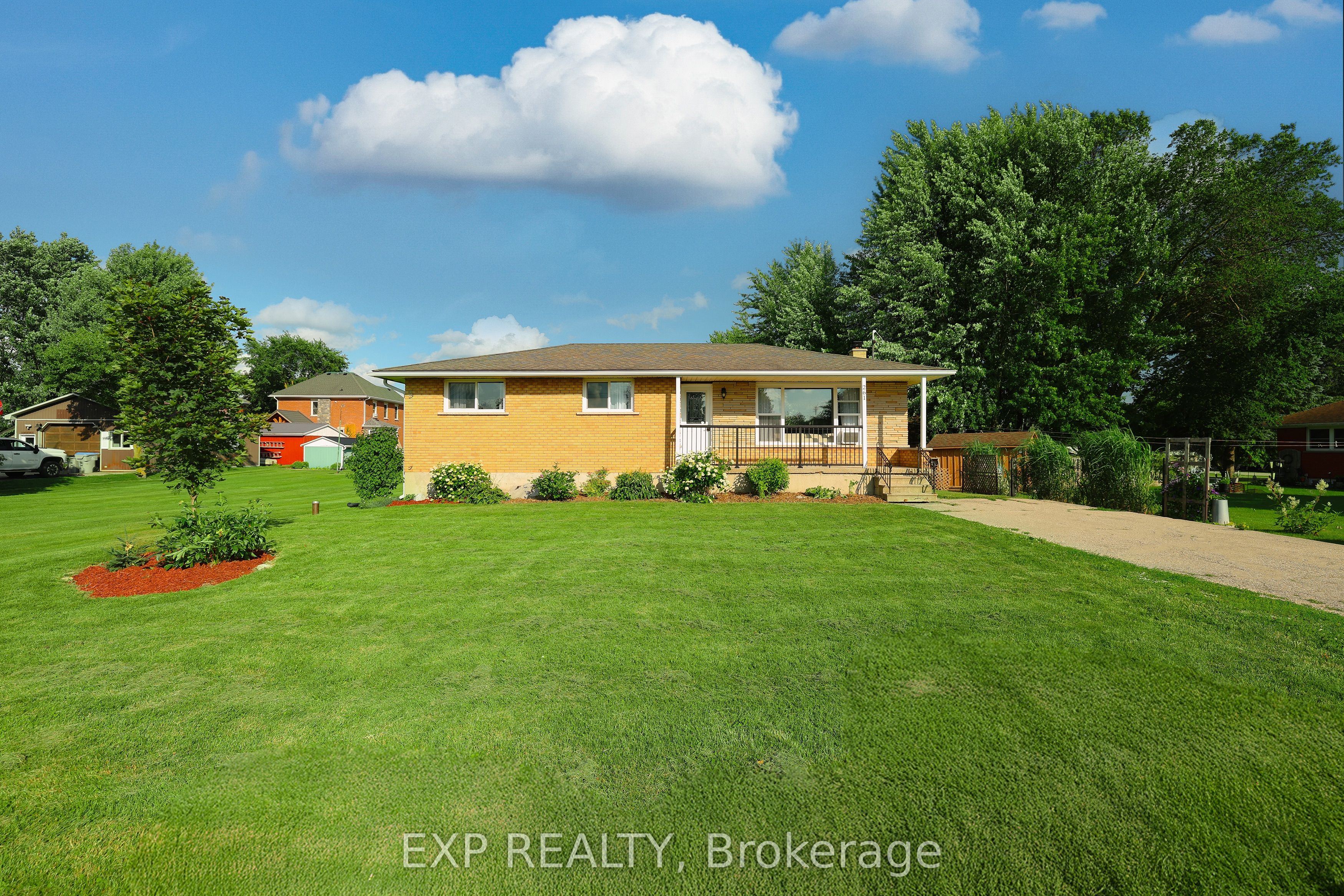 261 King Street, North Perth, ON N0G 1B0 photo 4