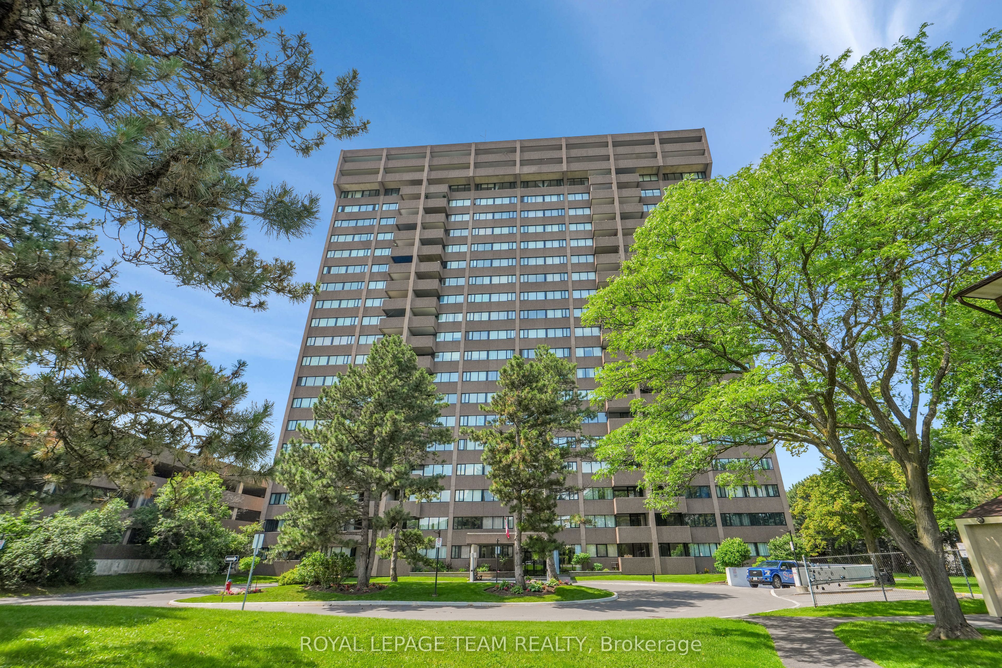 3360 Southgate Road 104, Hunt Club - South Keys and Area, ON K1V 9A6 photo 2