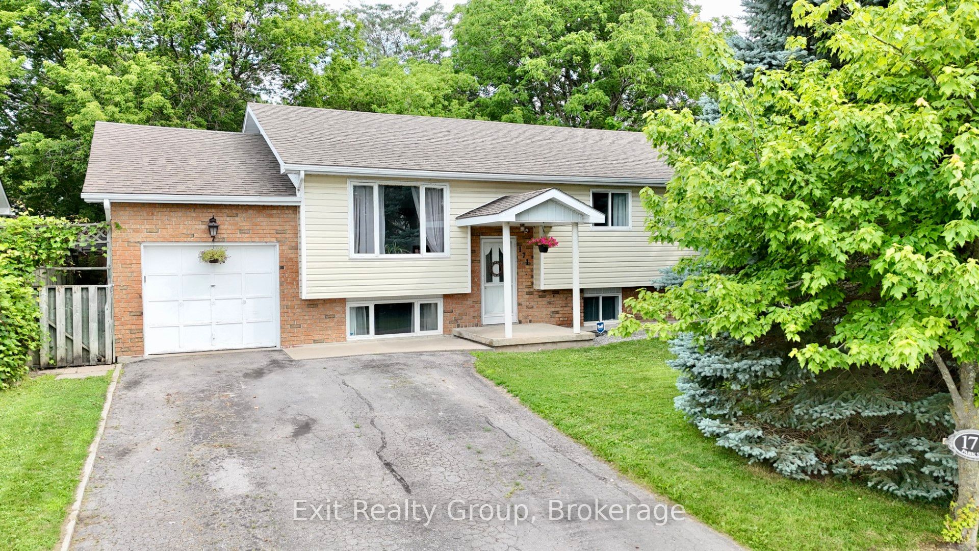 171 Park Street, Deseronto, ON K0K 1X0 photo 2
