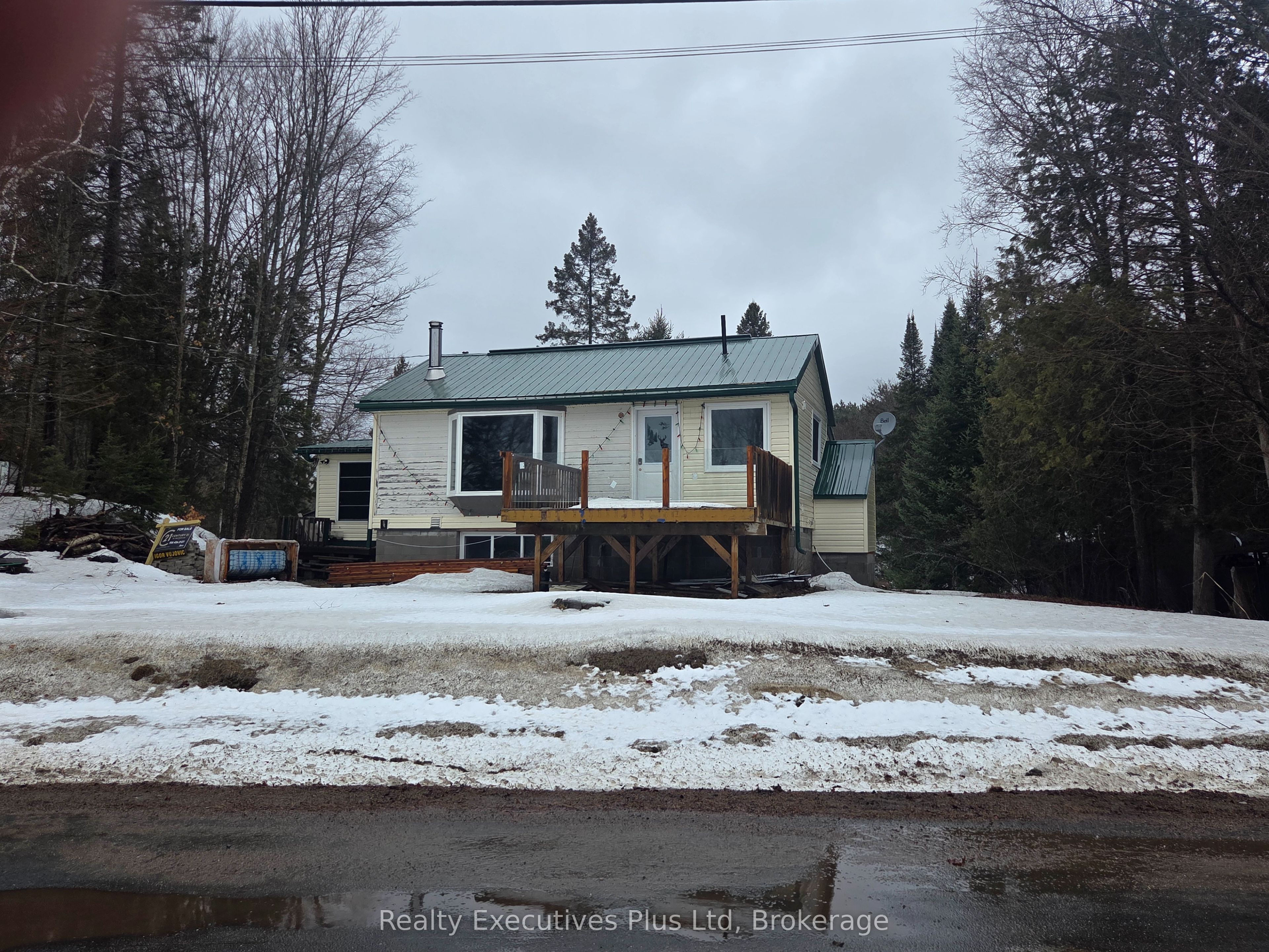2011 North Shore Road, Algonquin Highlands, ON K0M 1J1 photo 3