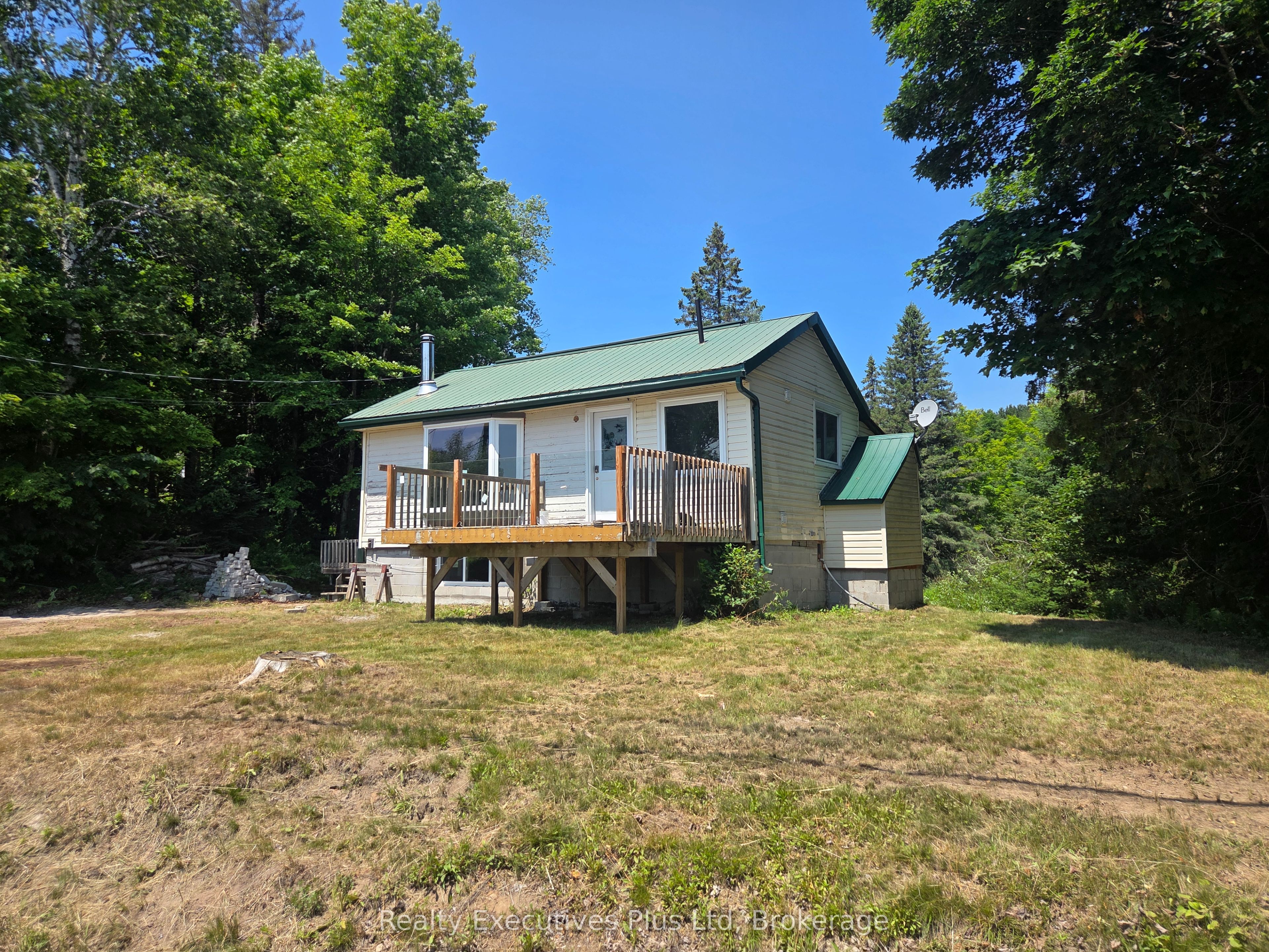 2011 North Shore Road, Algonquin Highlands, ON K0M 1J1 photo 4