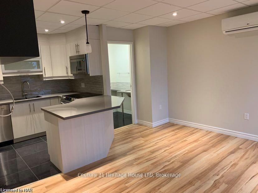 238 Bertie Street 2, Fort Erie, ON L2A 1Z3 photo 2