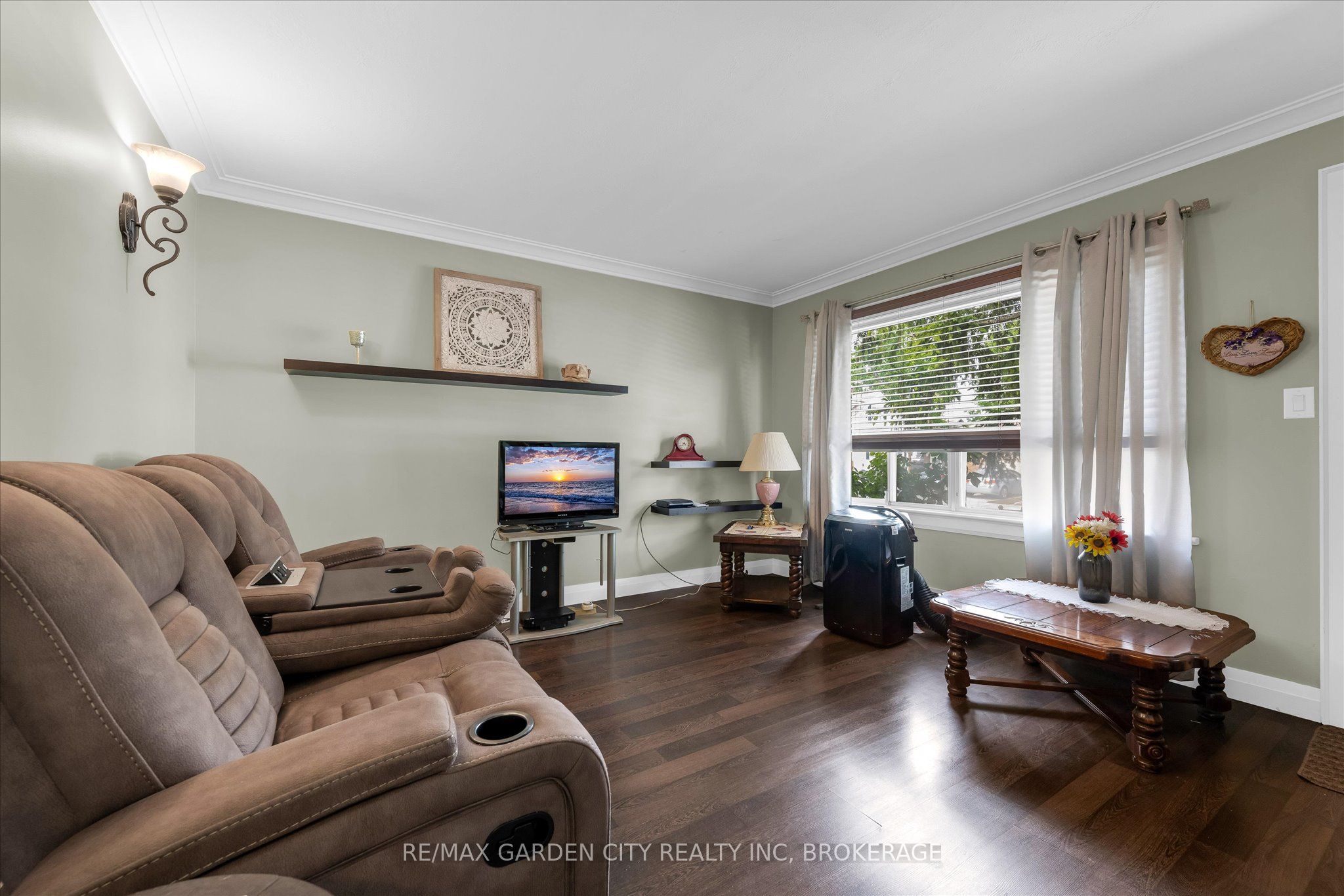 165 Pine Street S, Thorold, ON L2V 3M5 photo 5